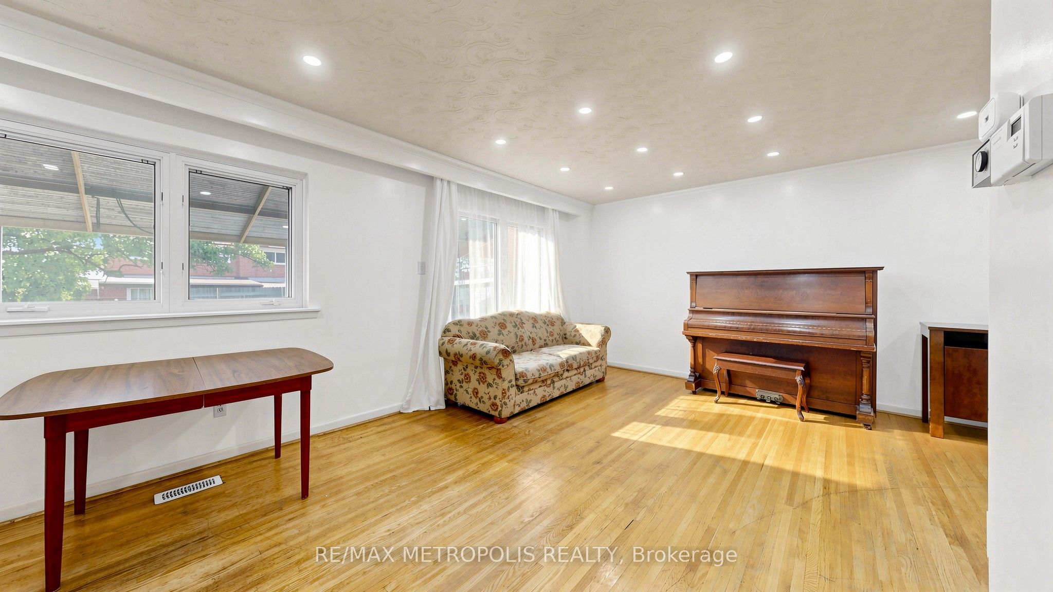 1 Council Crescent Property Photo 23