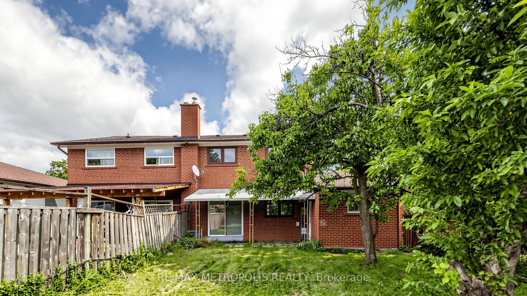1 Council Crescent Property Photo 37