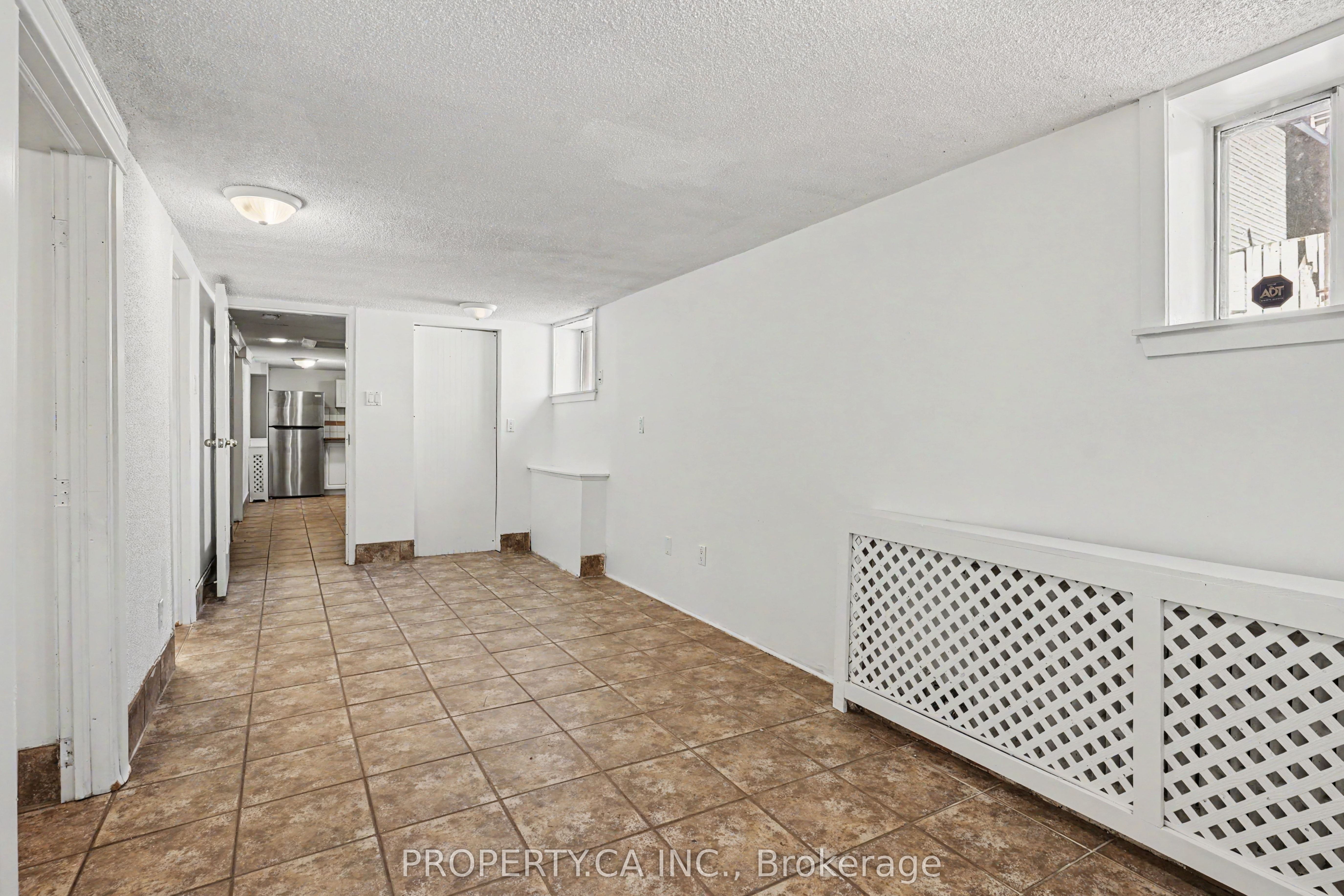 130 Lauder Avenue Lower Property Photo 8