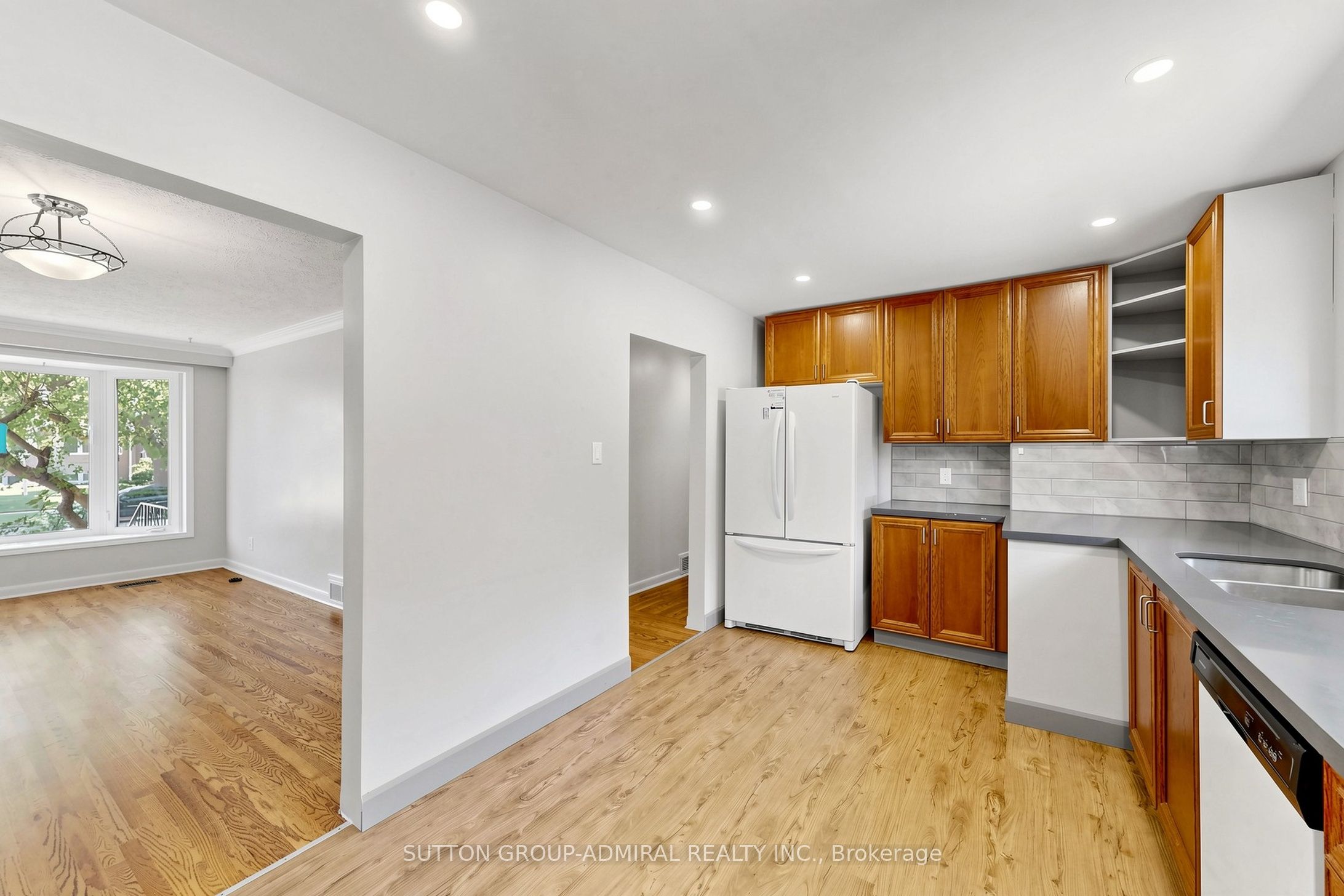 34 Paragon Road Property Photo 7