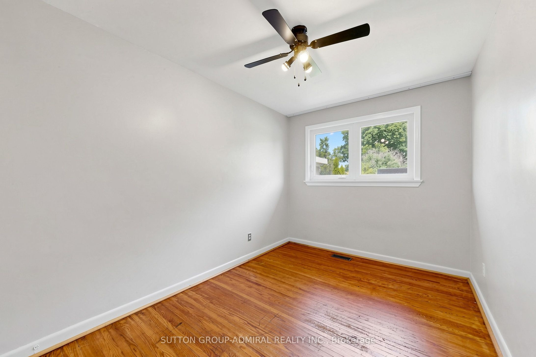 34 Paragon Road Property Photo 10