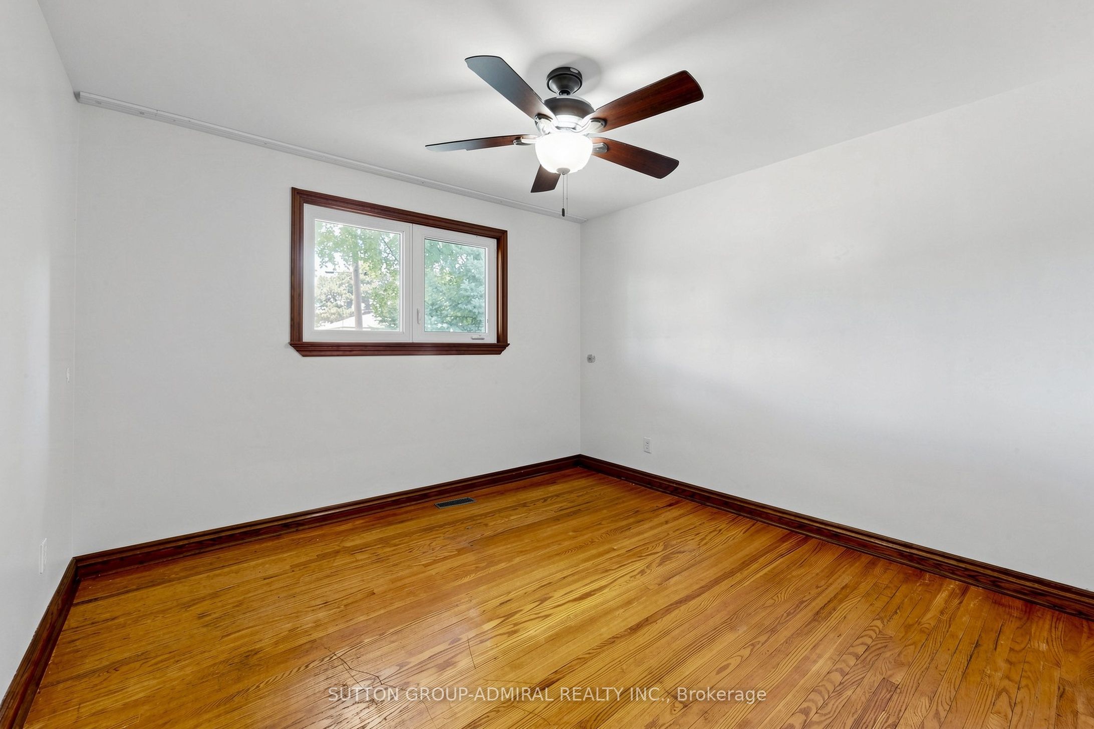 34 Paragon Road Property Photo 11