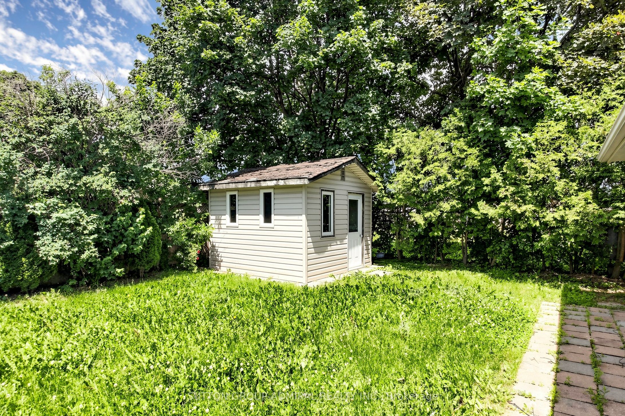 34 Paragon Road Property Photo 35