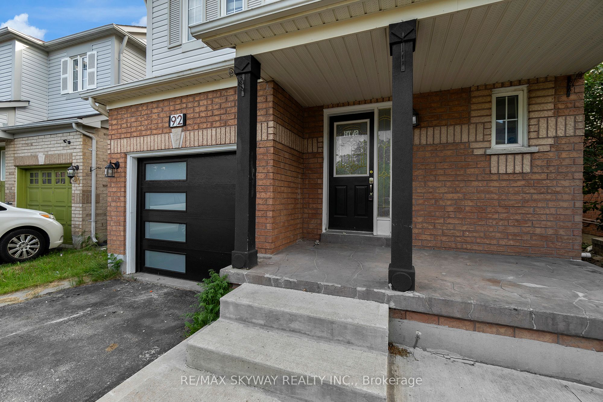 92 Charleswood Circle Property Photo 3