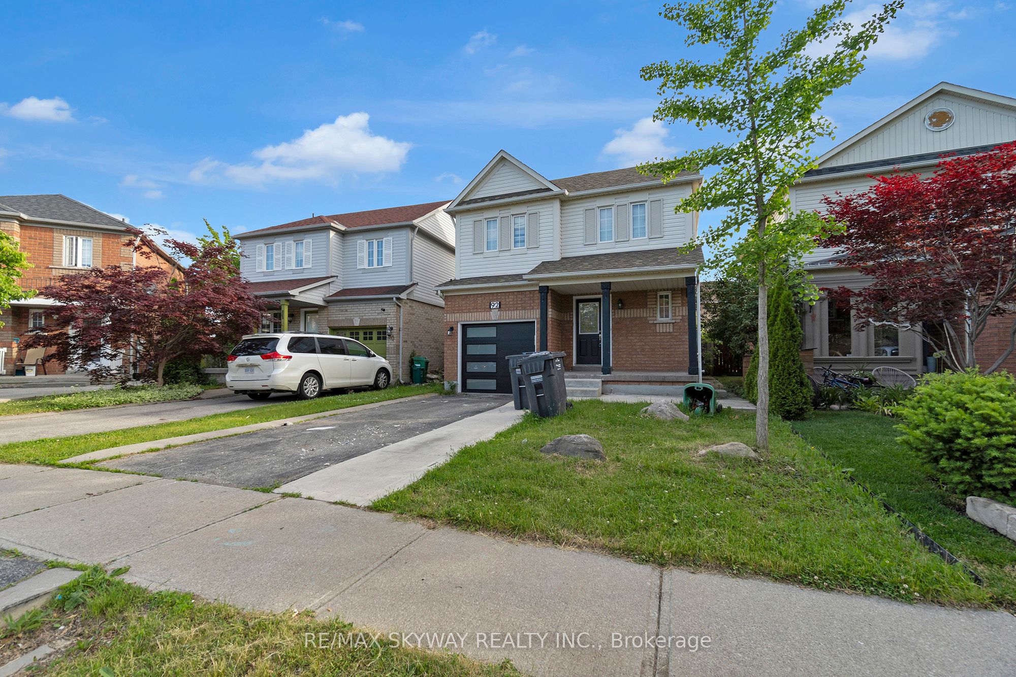 92 Charleswood Circle Property Photo 4