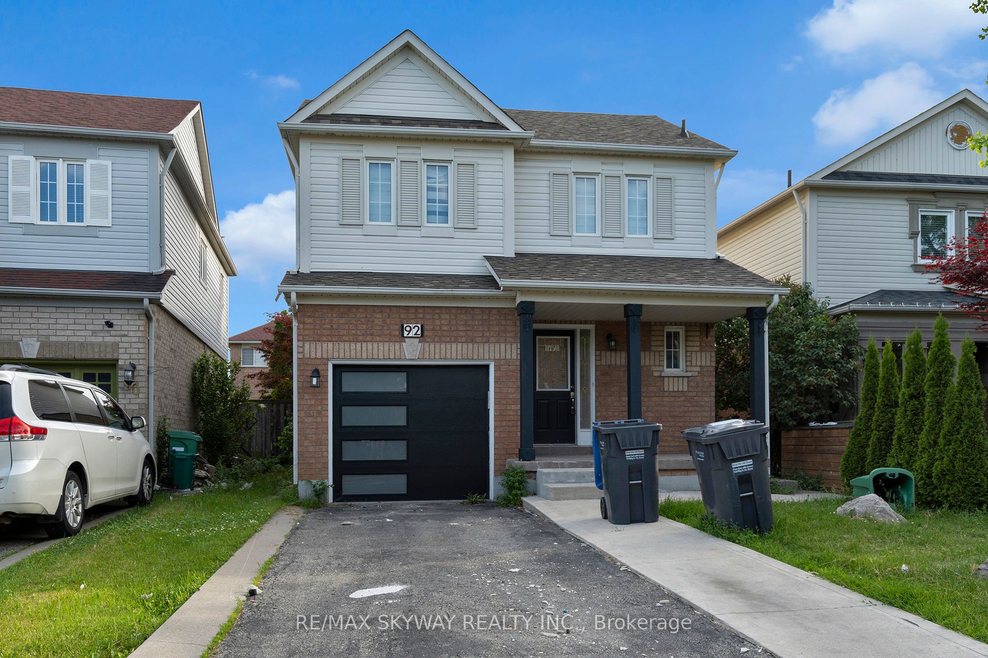 92 Charleswood Circle Property Photo 5