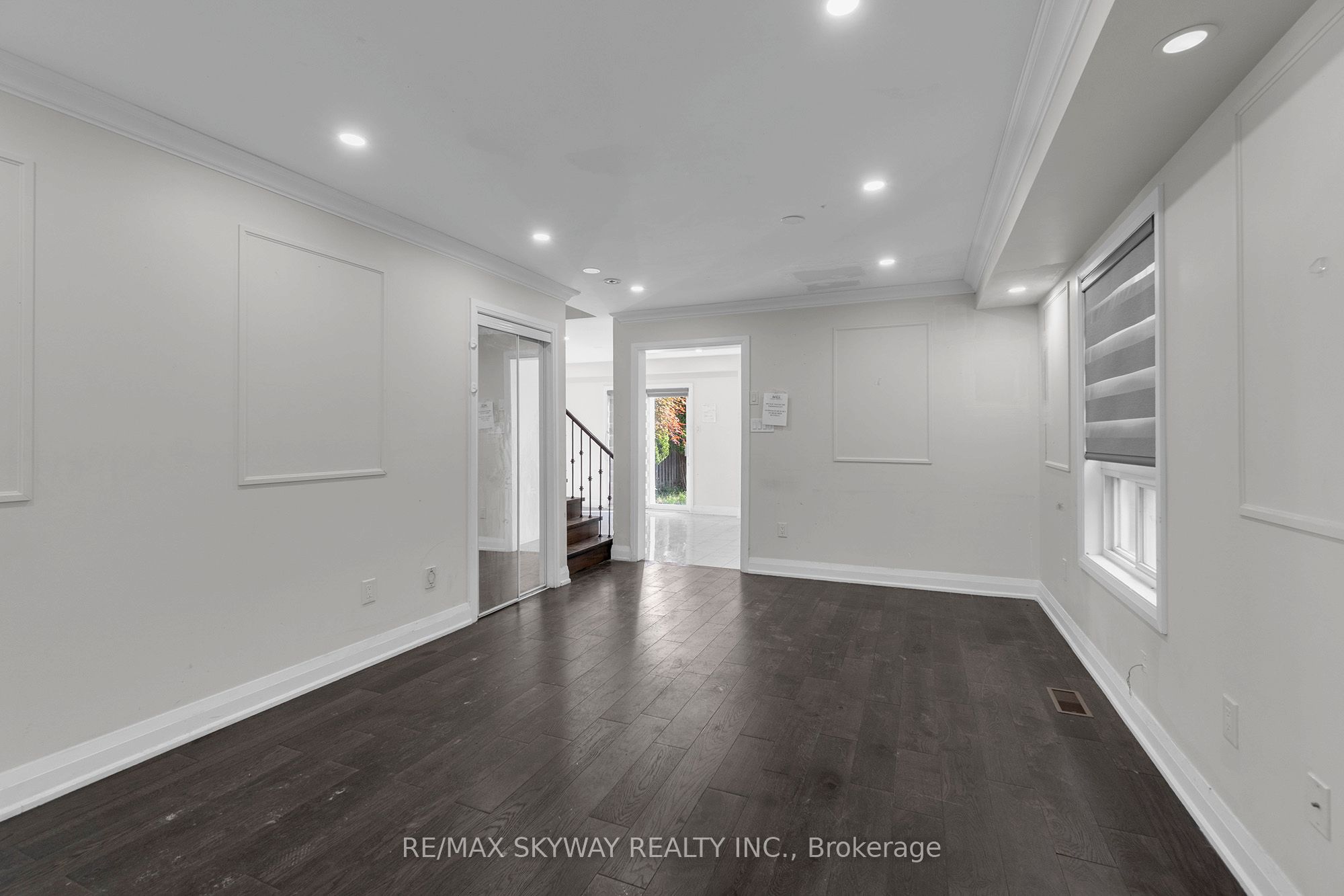 92 Charleswood Circle Property Photo 10
