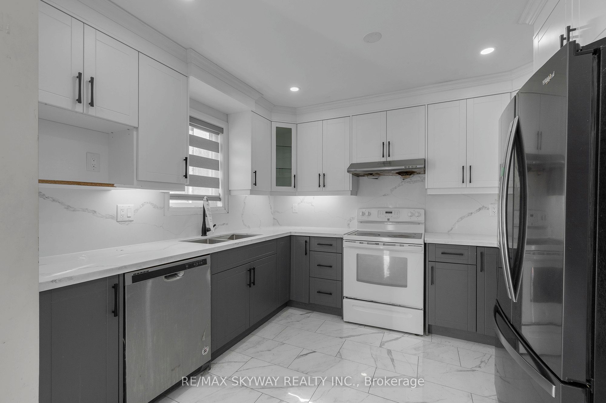 92 Charleswood Circle Property Photo 15