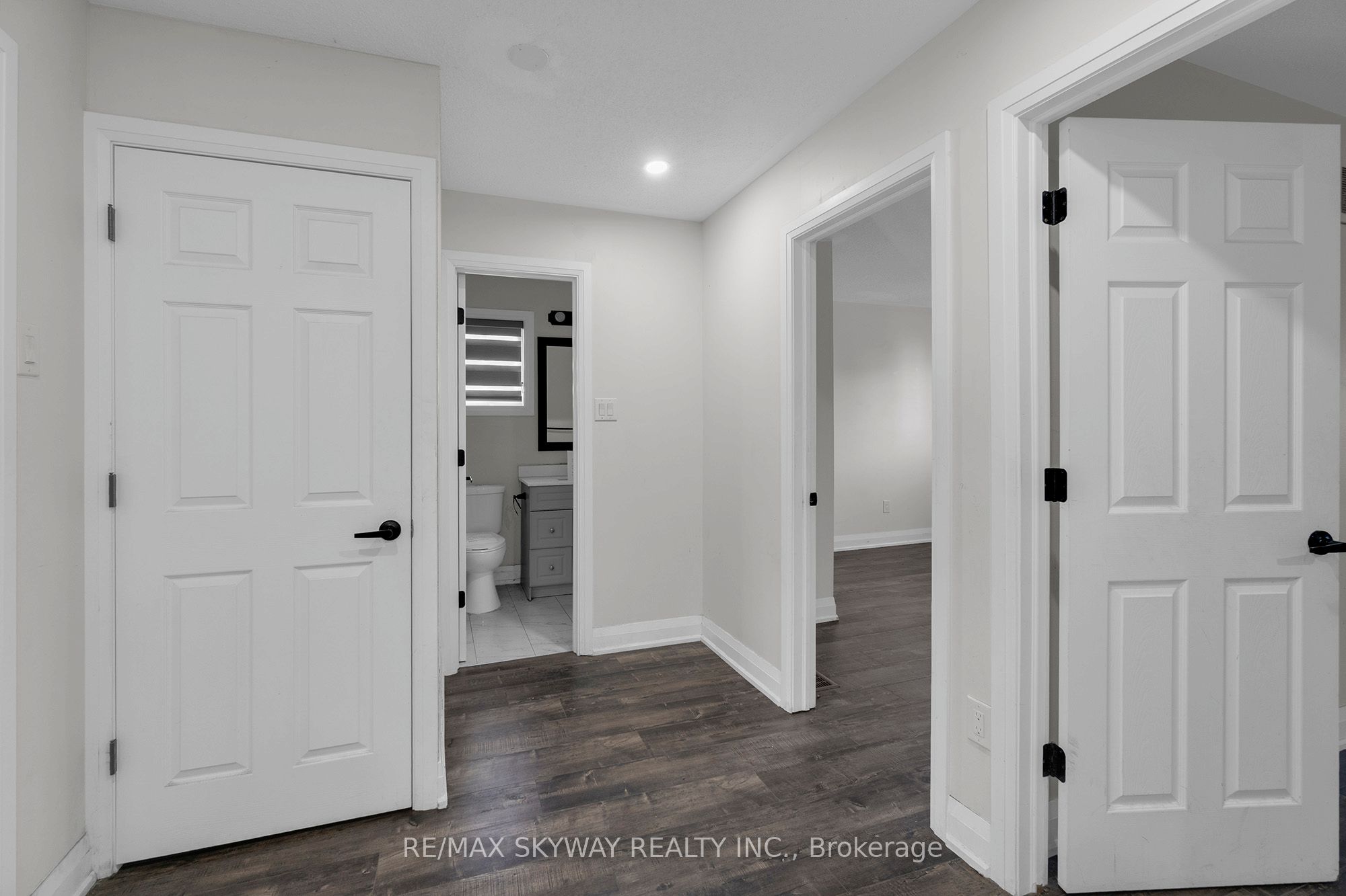 92 Charleswood Circle Property Photo 25
