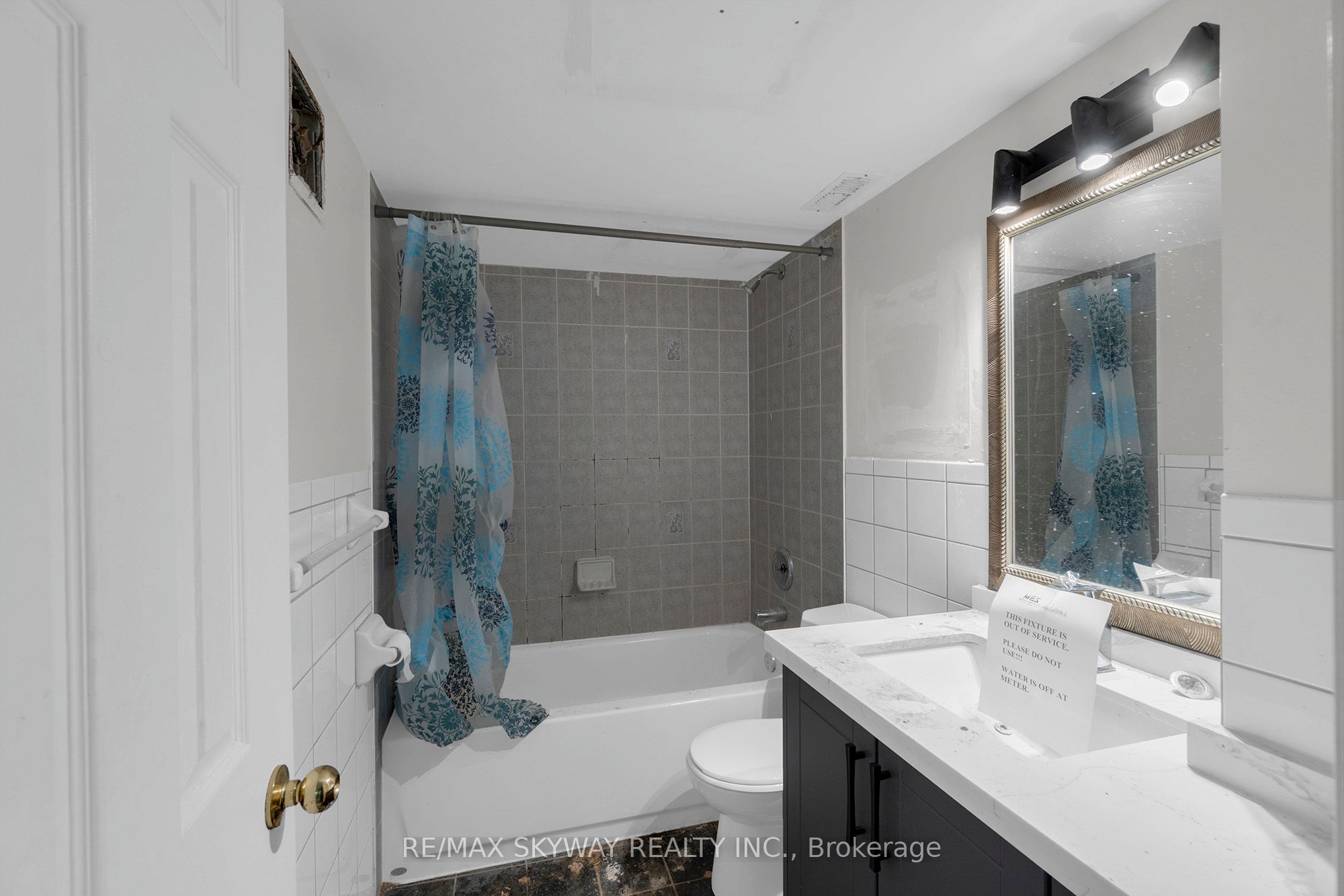 92 Charleswood Circle Property Photo 37