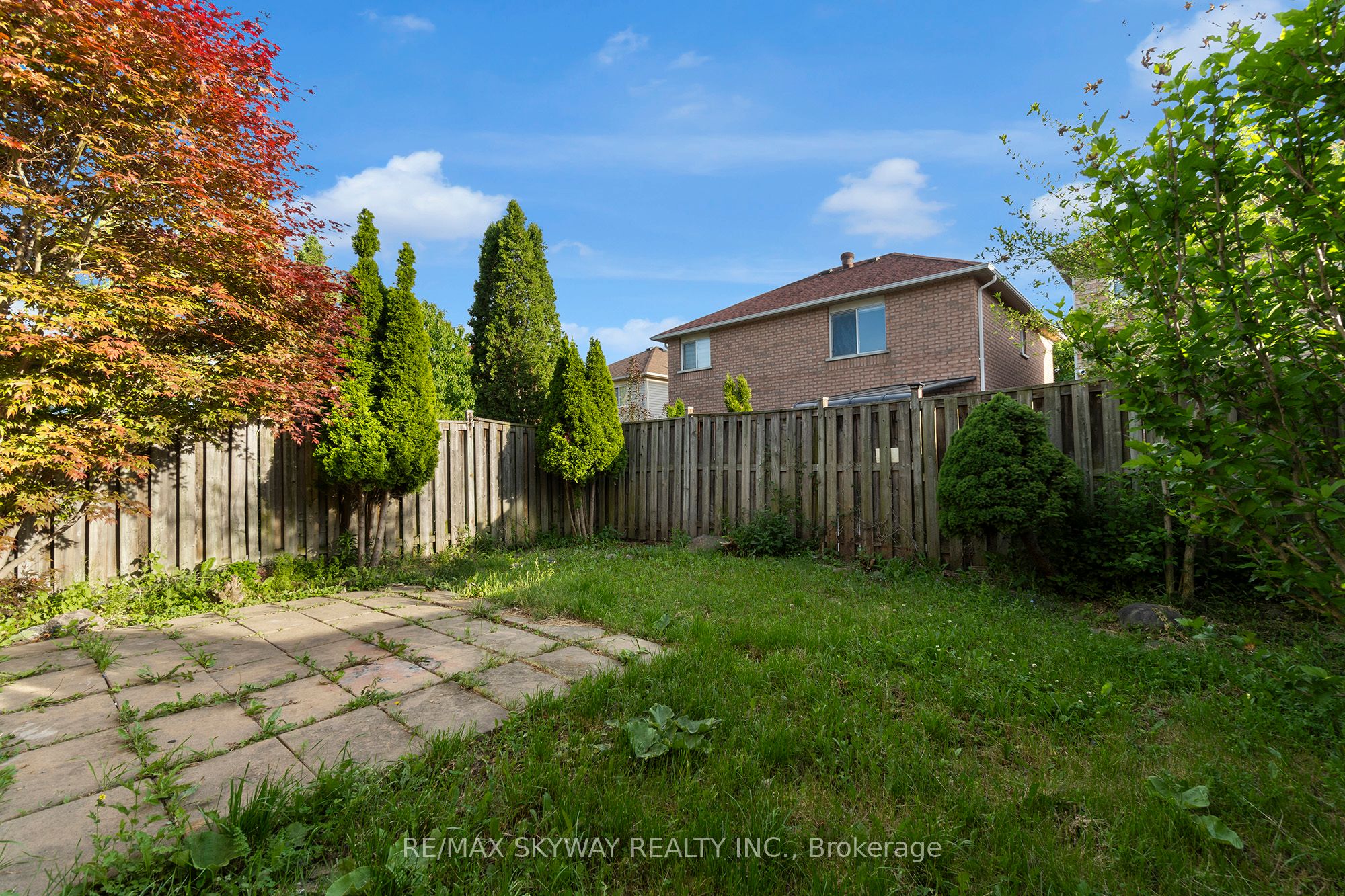 92 Charleswood Circle Property Photo 38