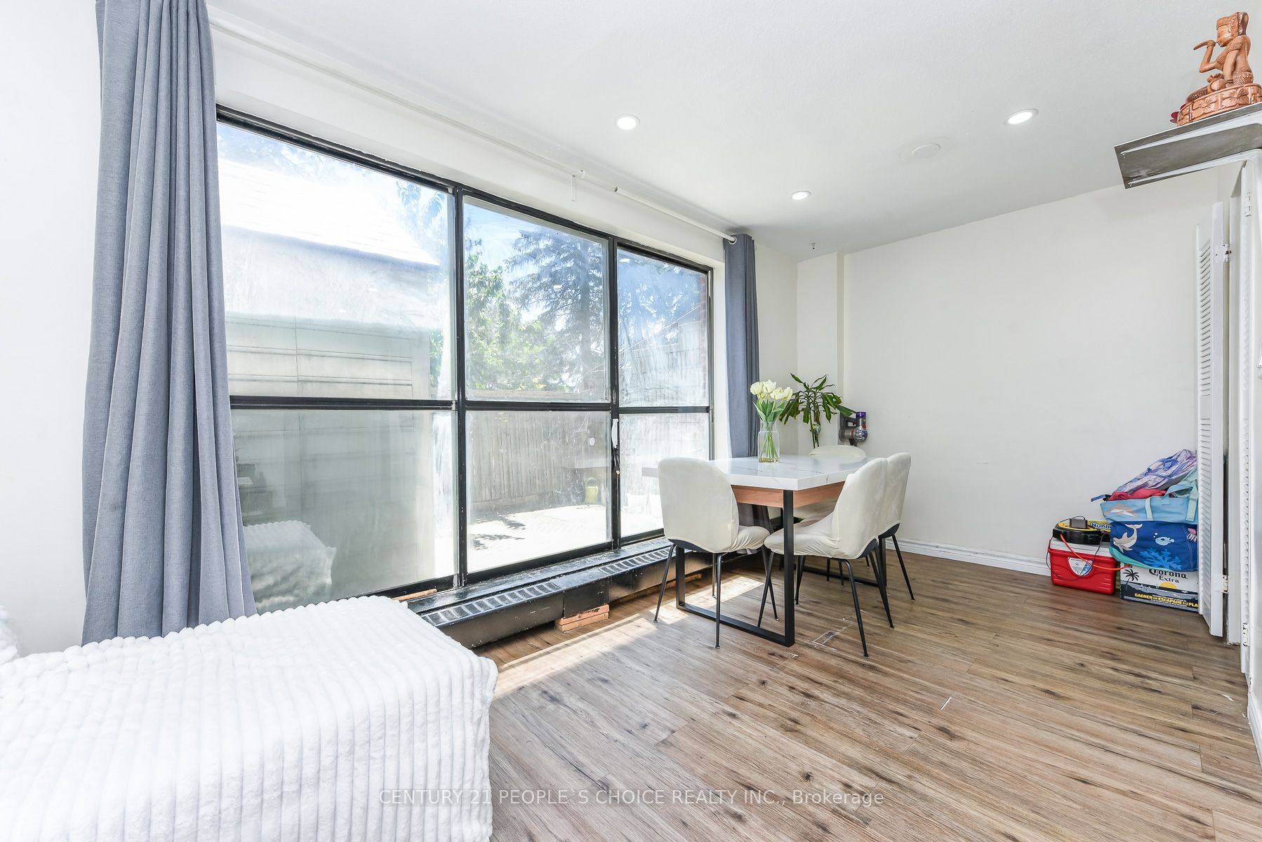 10 Eddystone Avenue 108 Property Photo 10