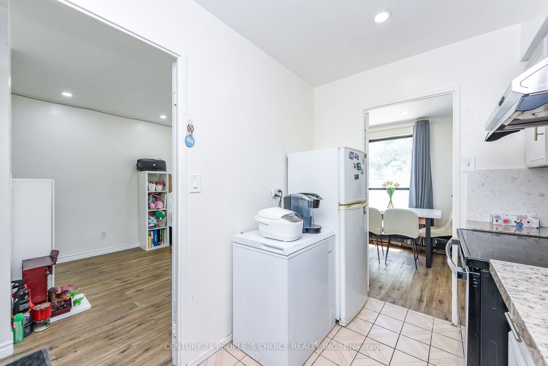 10 Eddystone Avenue 108 Property Photo 19