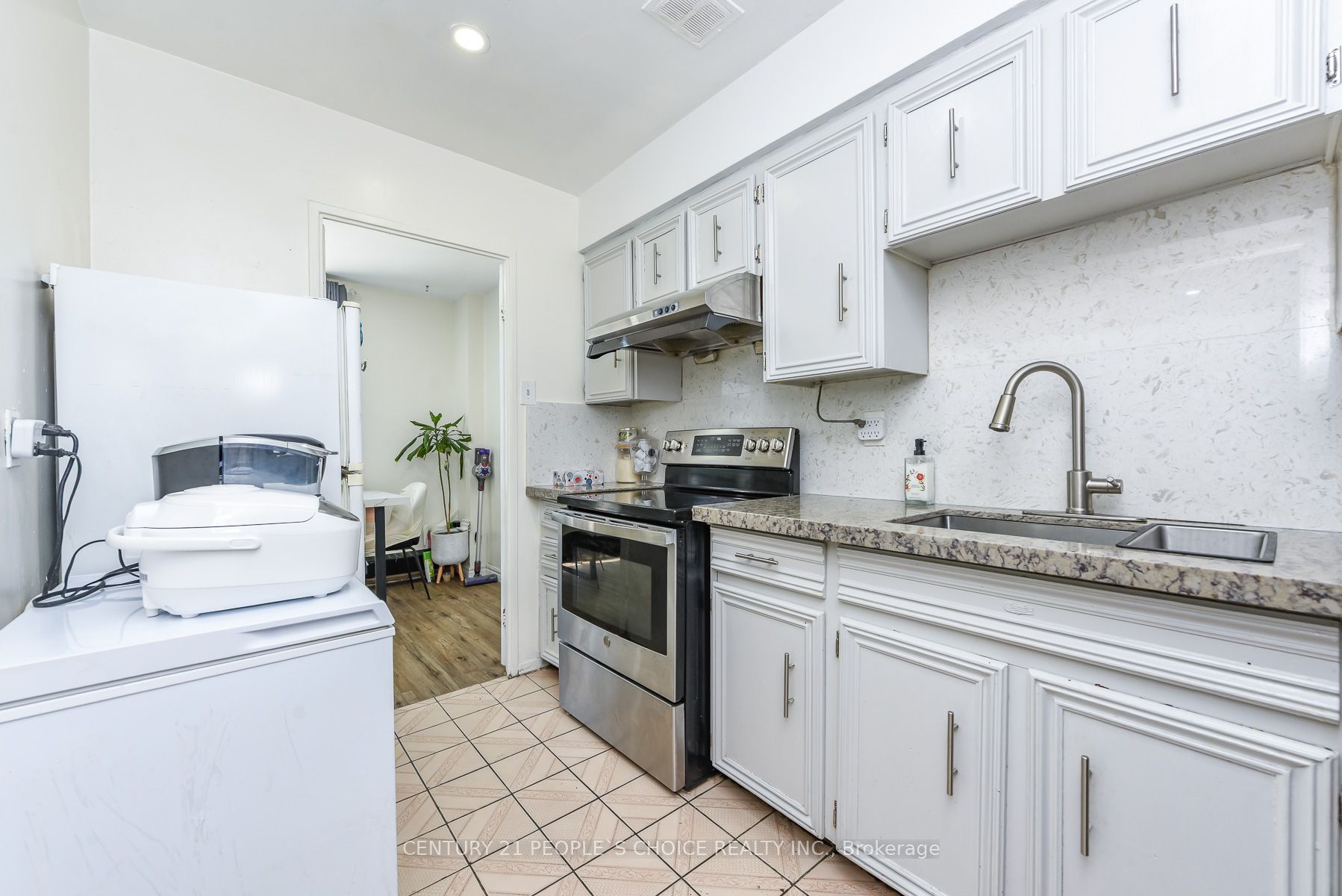 10 Eddystone Avenue 108 Property Photo 23