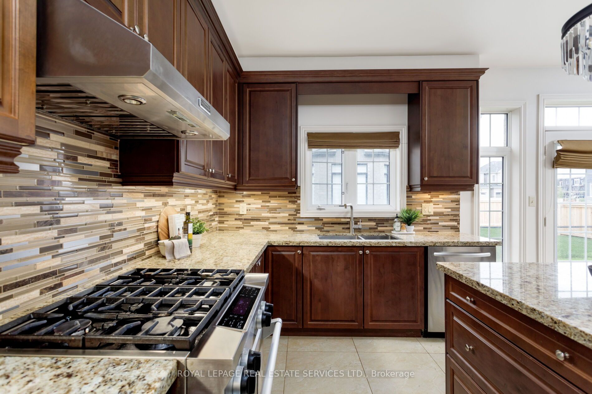 3158 Thistlewood Gate Property Photo 15