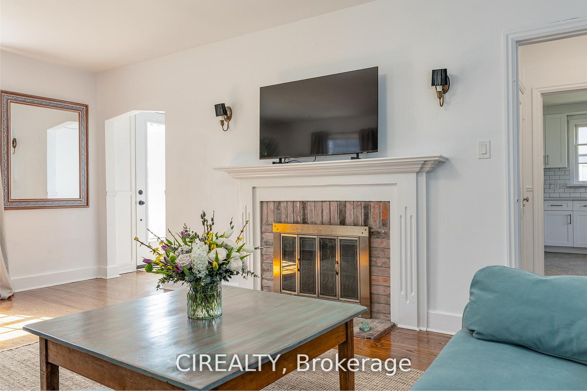 25 Howard Avenue Property Photo 9