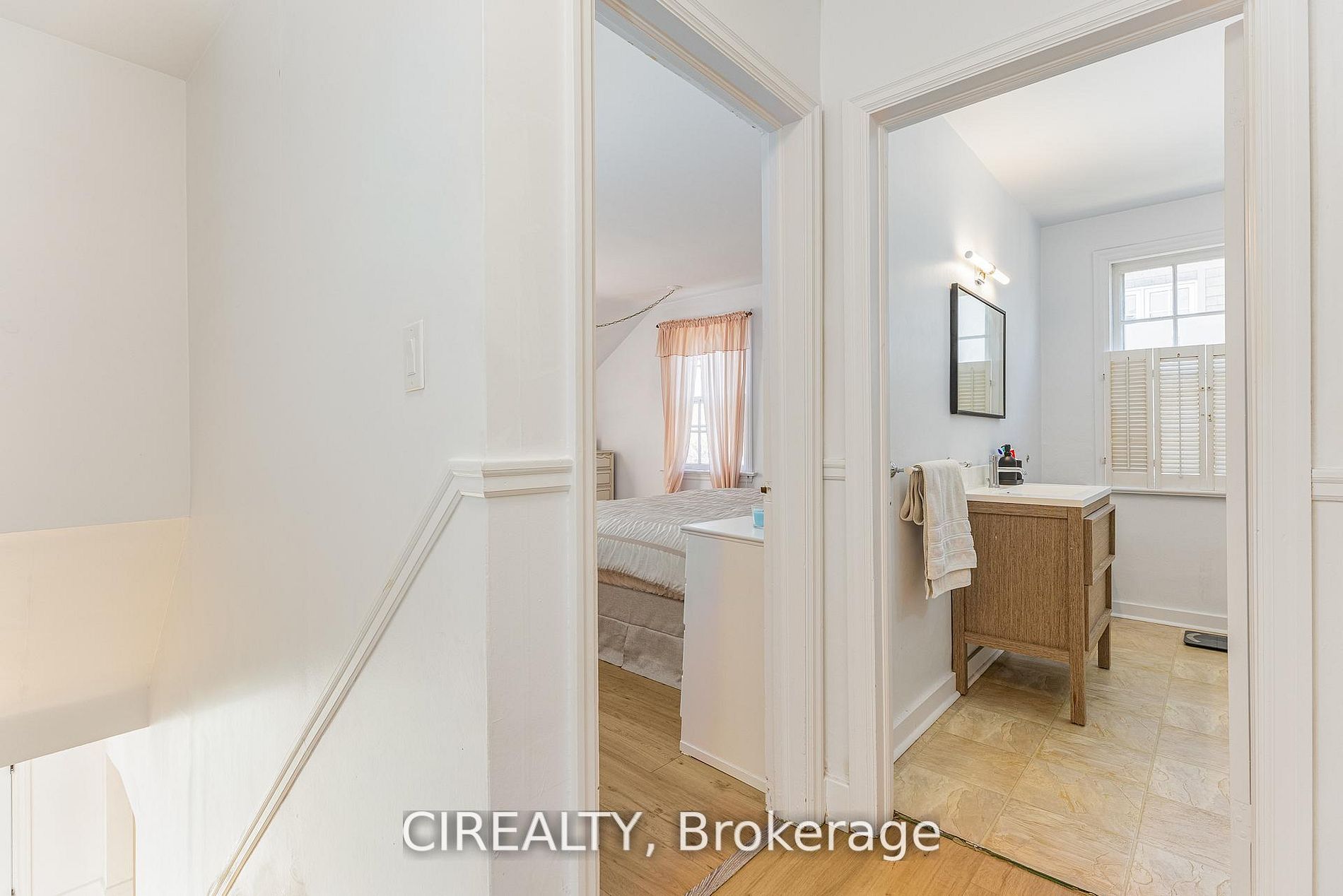 25 Howard Avenue Property Photo 18