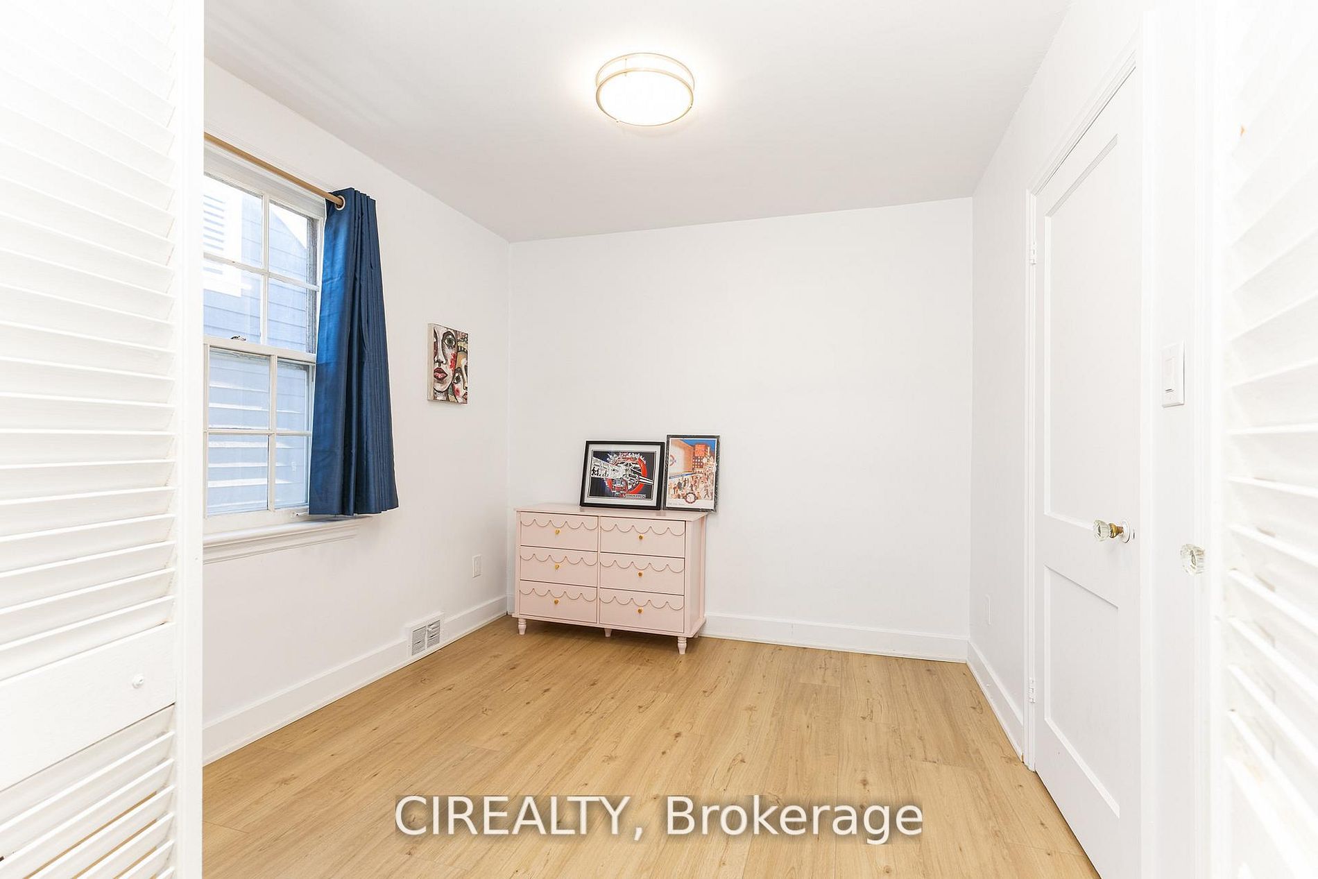 25 Howard Avenue Property Photo 24
