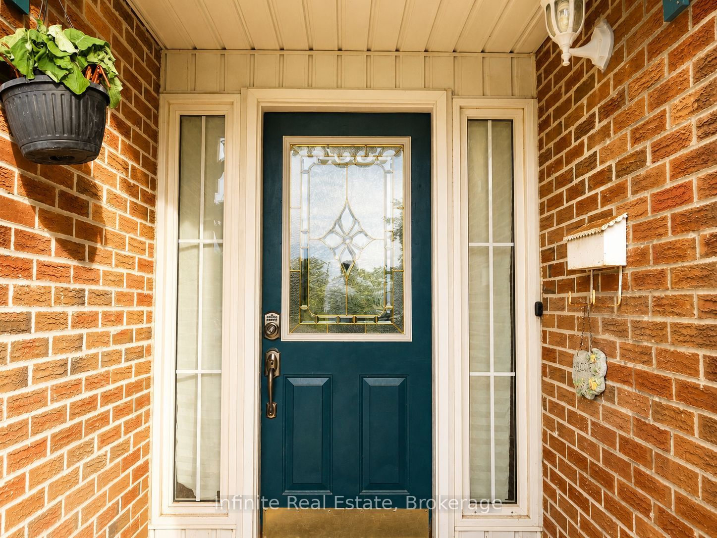 122 Parkview Drive Property Photo 3