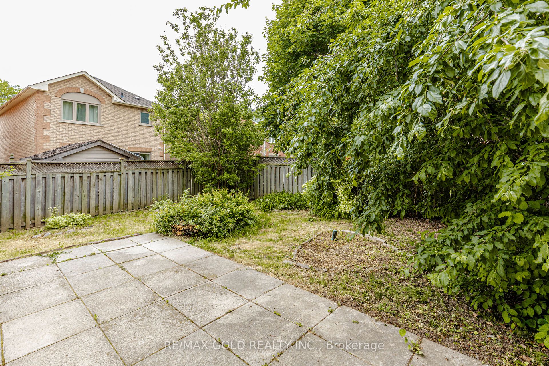 34 White Tail Crescent Property Photo 22