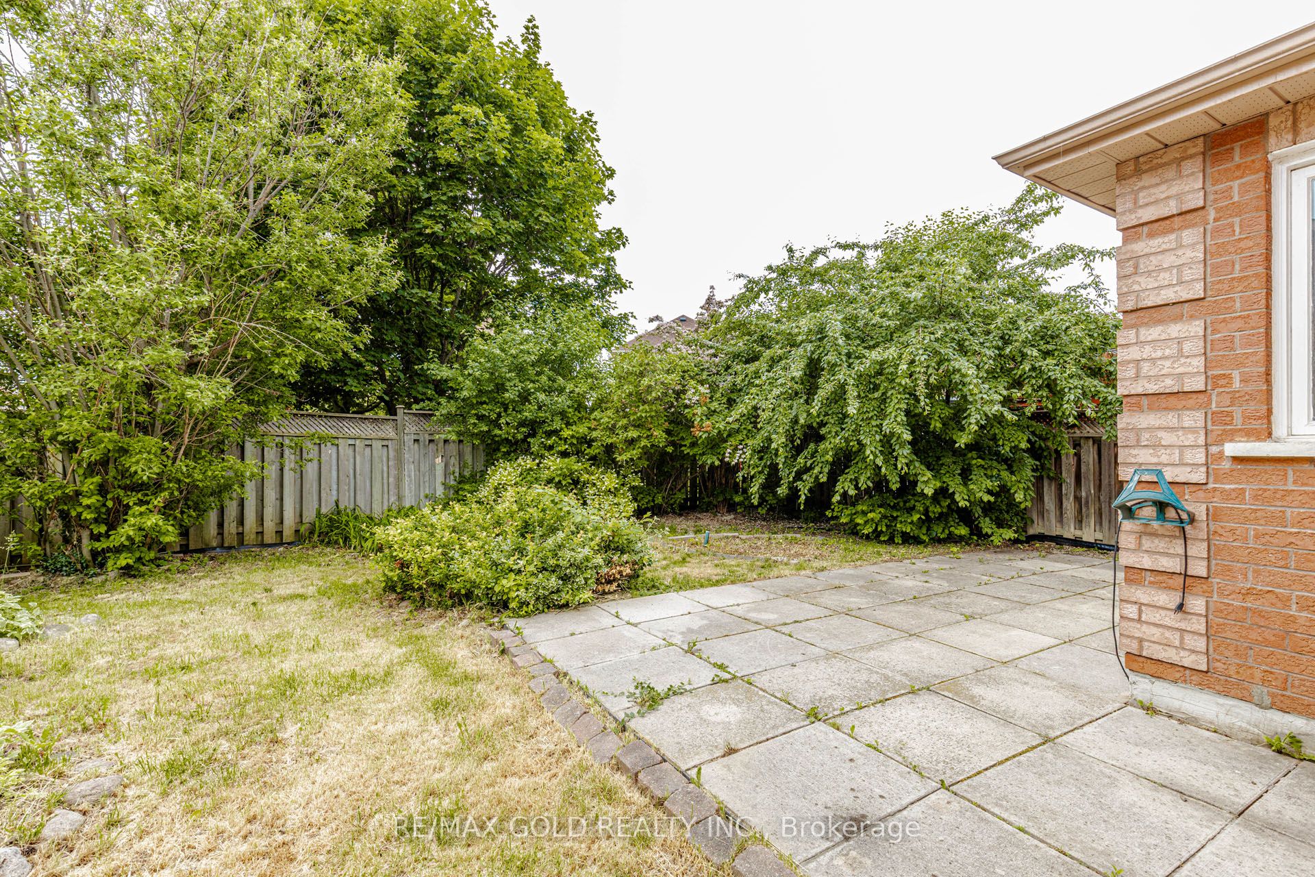 34 White Tail Crescent Property Photo 23