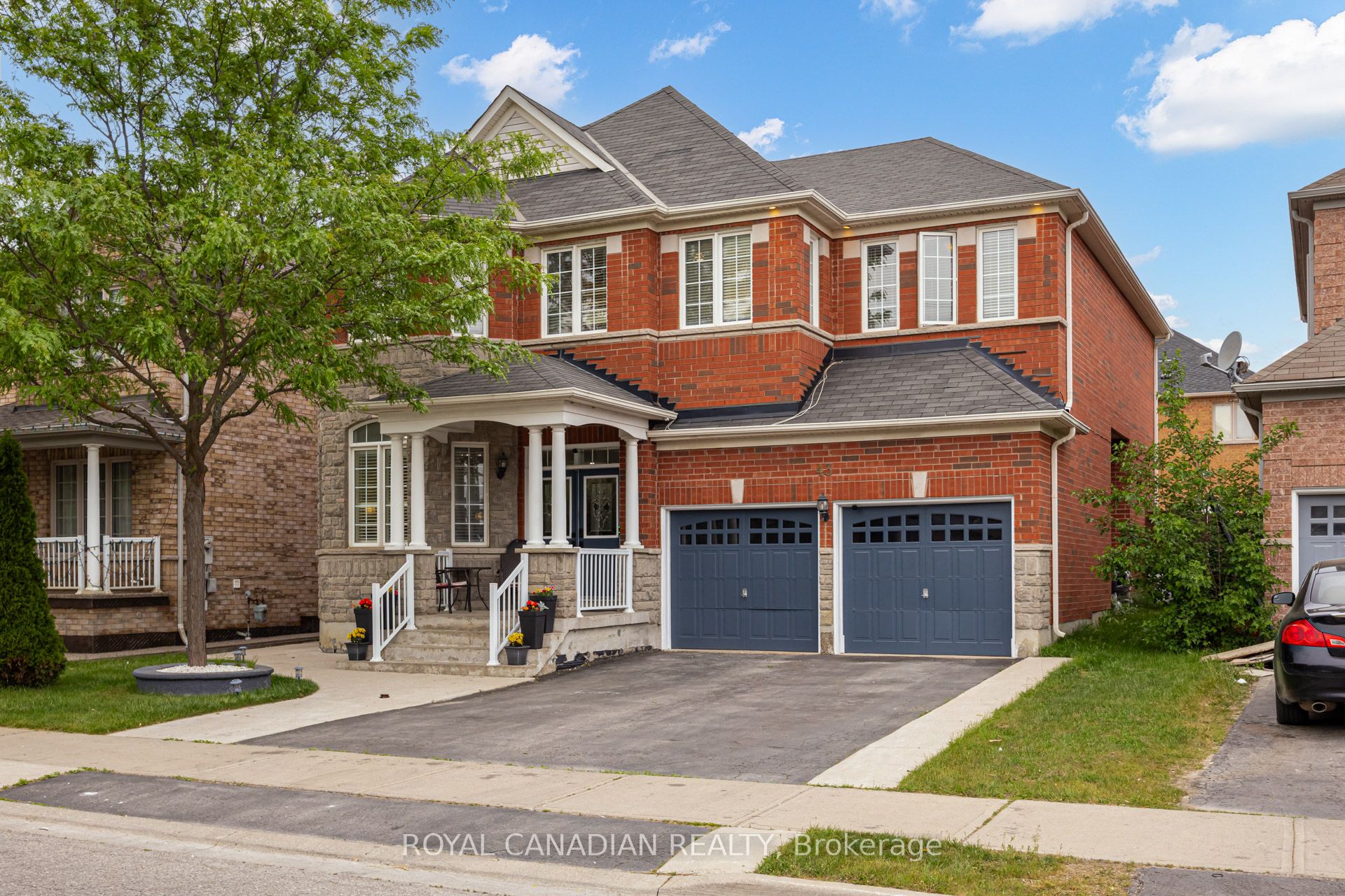 43 Bluffwood Crescent Property Photo 1