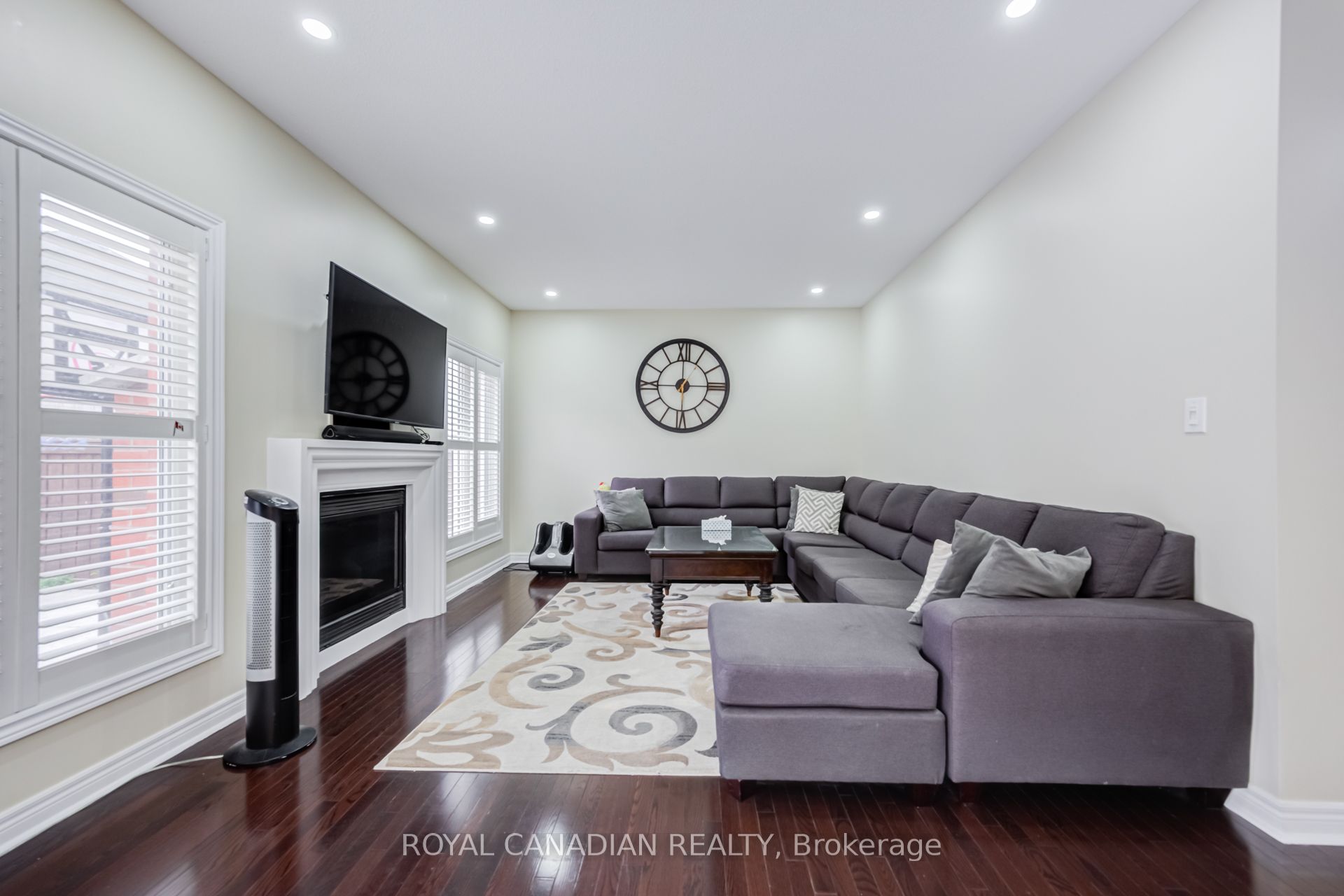 43 Bluffwood Crescent Property Photo 12