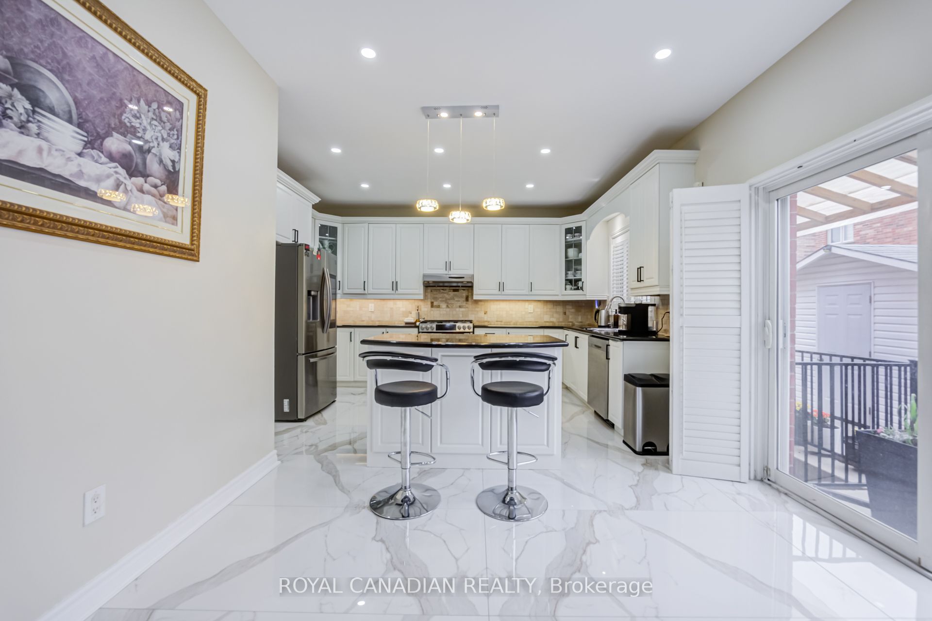 43 Bluffwood Crescent Property Photo 14