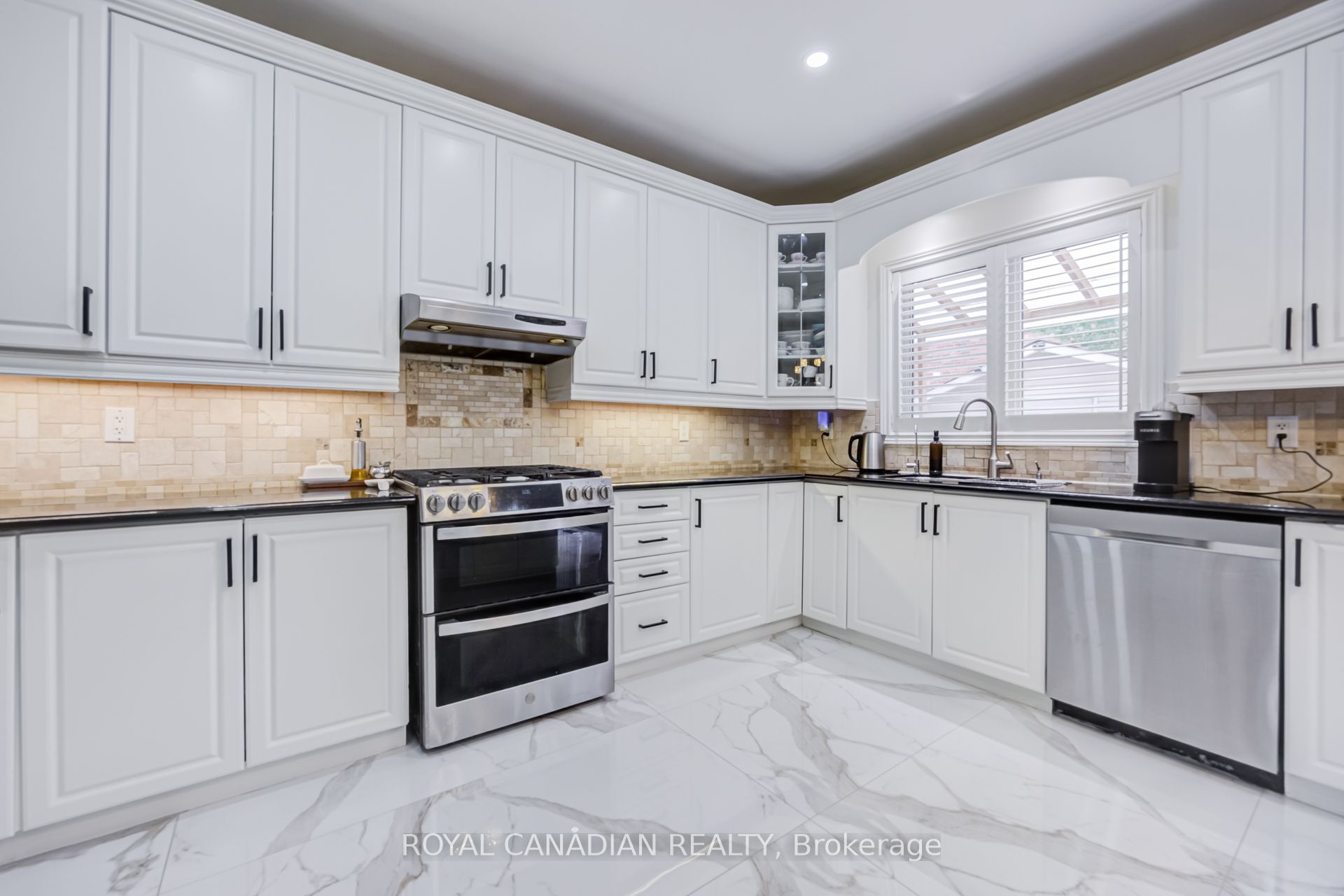 43 Bluffwood Crescent Property Photo 15