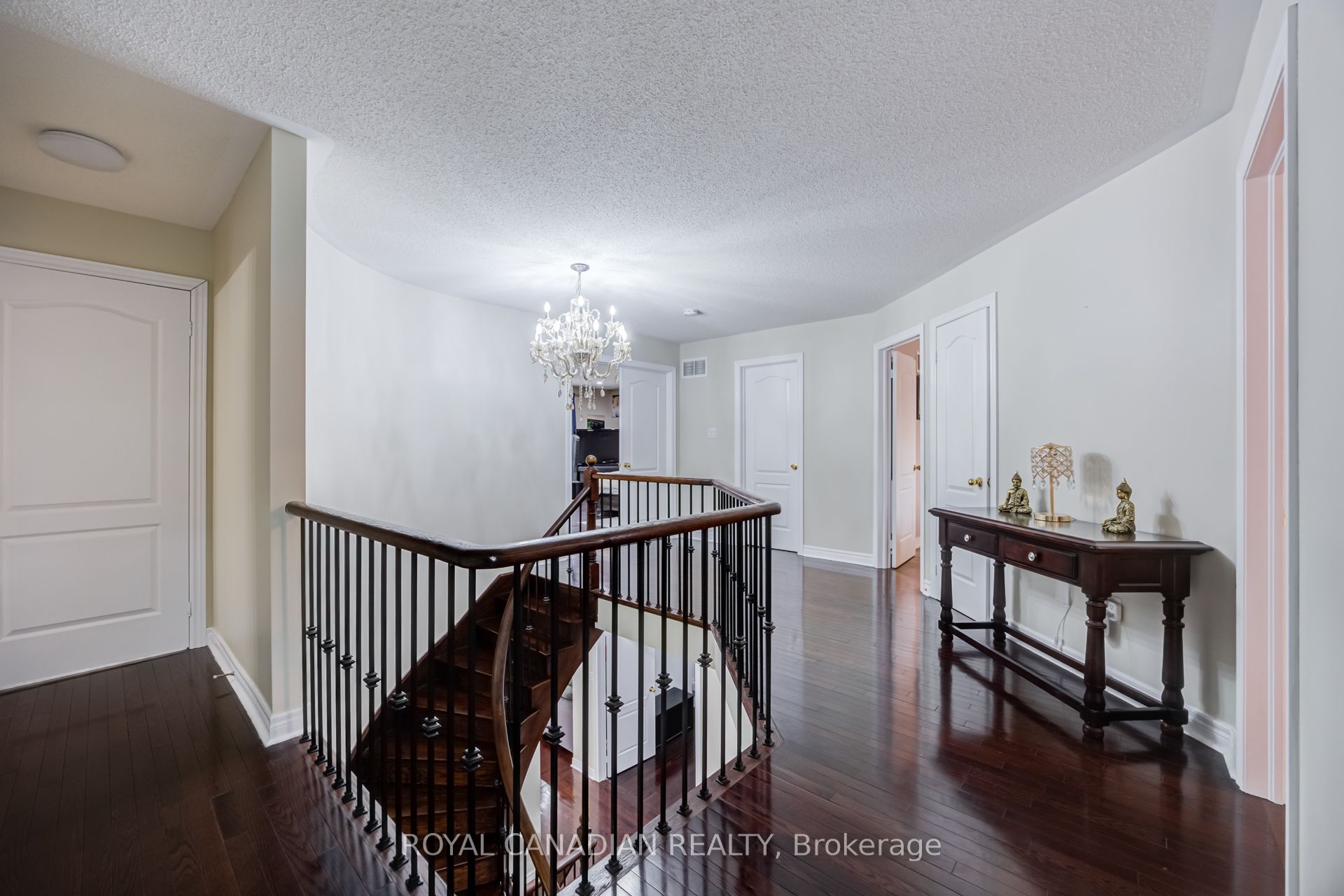 43 Bluffwood Crescent Property Photo 26