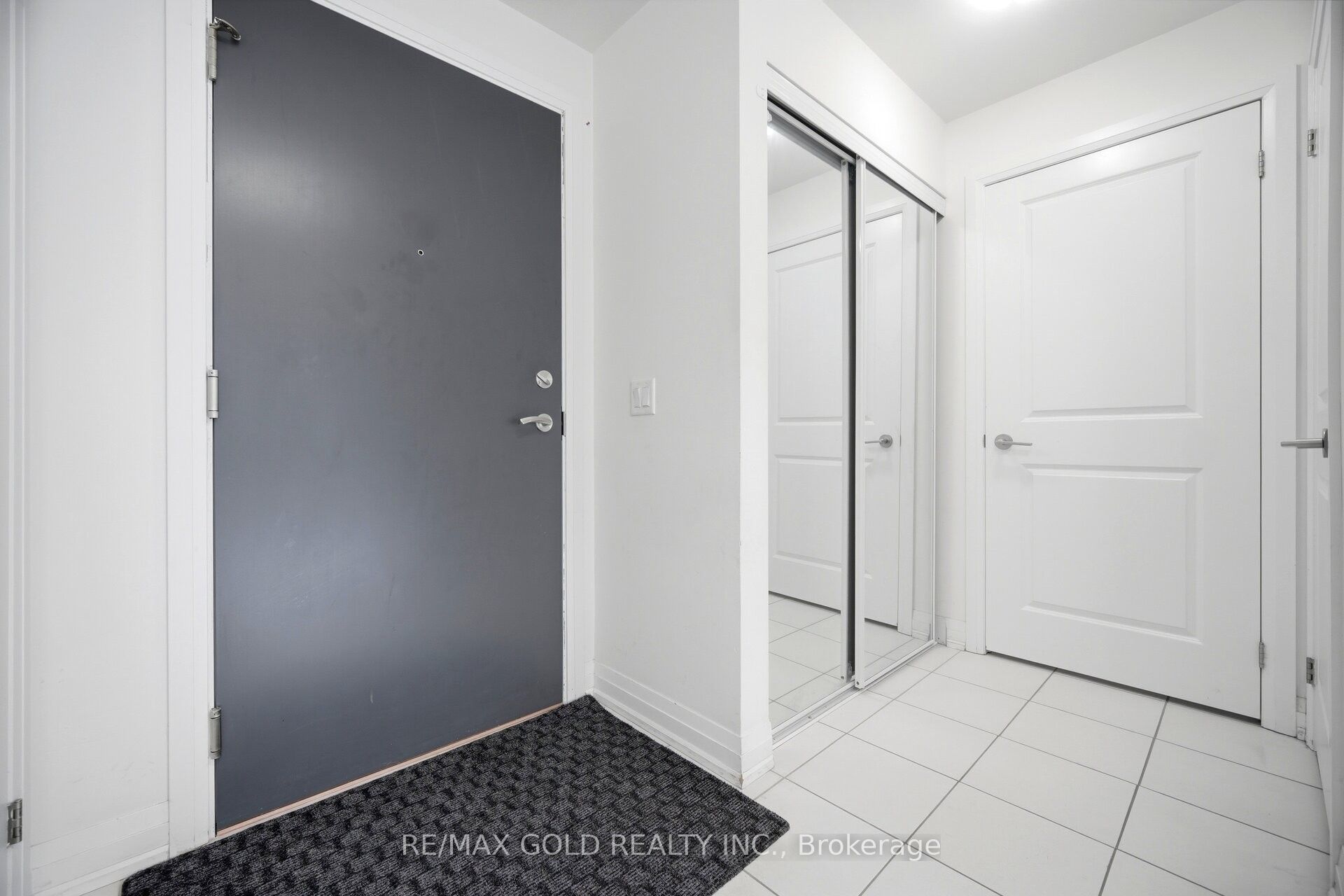 75 Attmar Drive 346 Property Photo 3