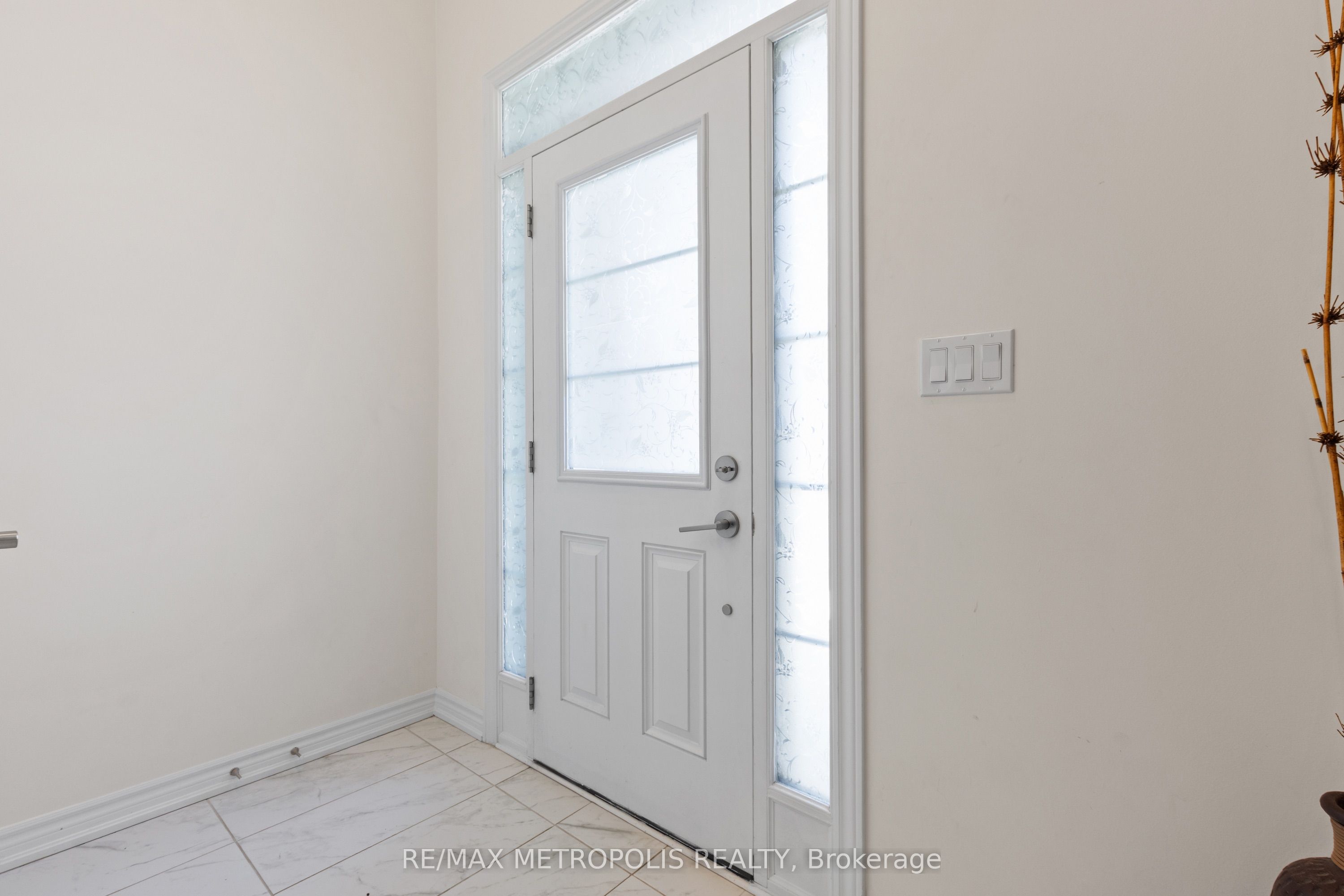 1469 Watercress Way Property Photo 5