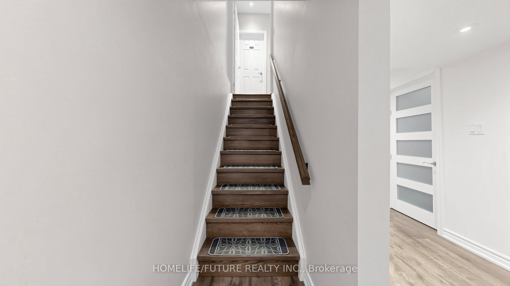 2440 Hollybrook Drive Property Photo 33
