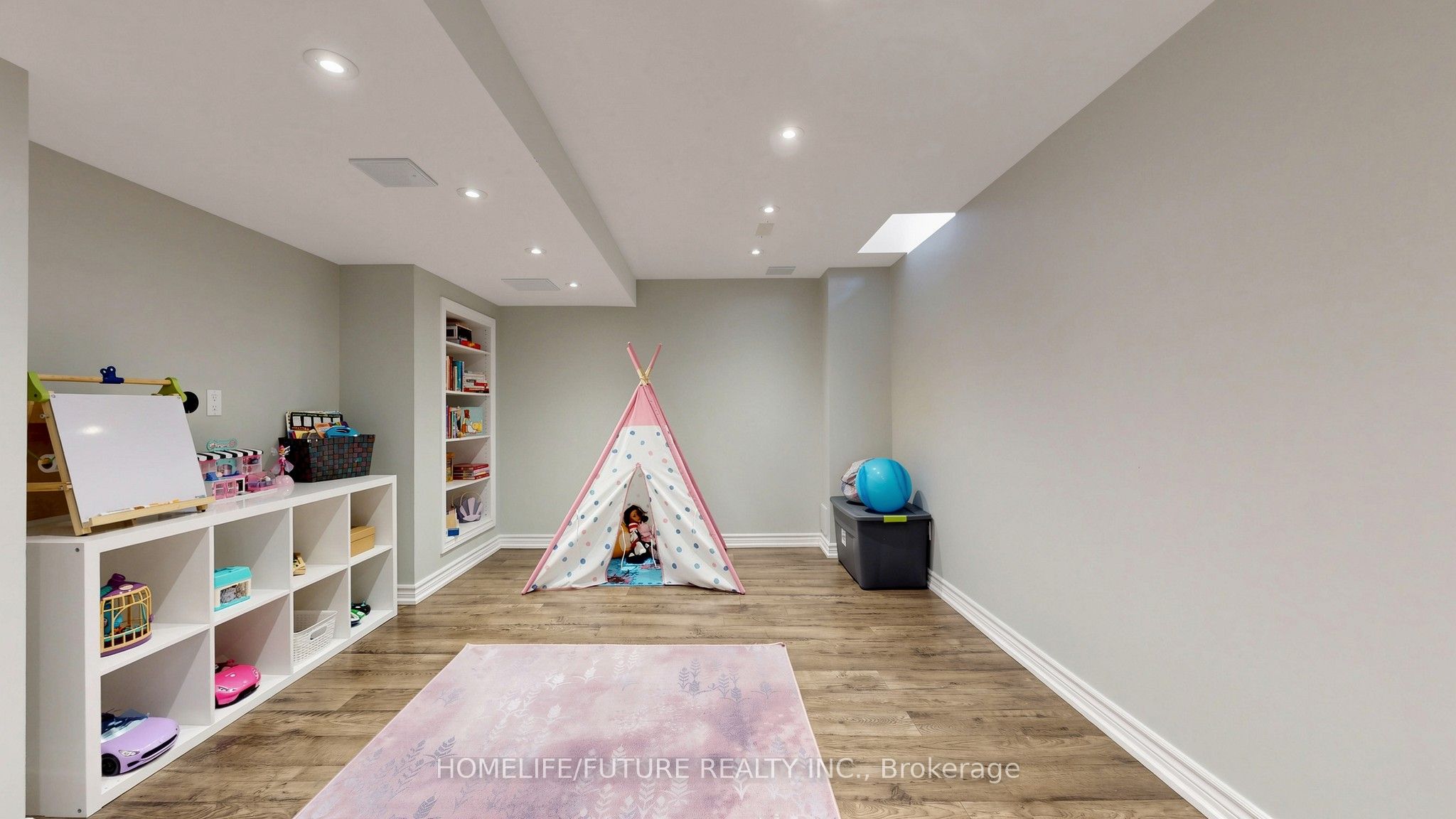 2440 Hollybrook Drive Property Photo 38