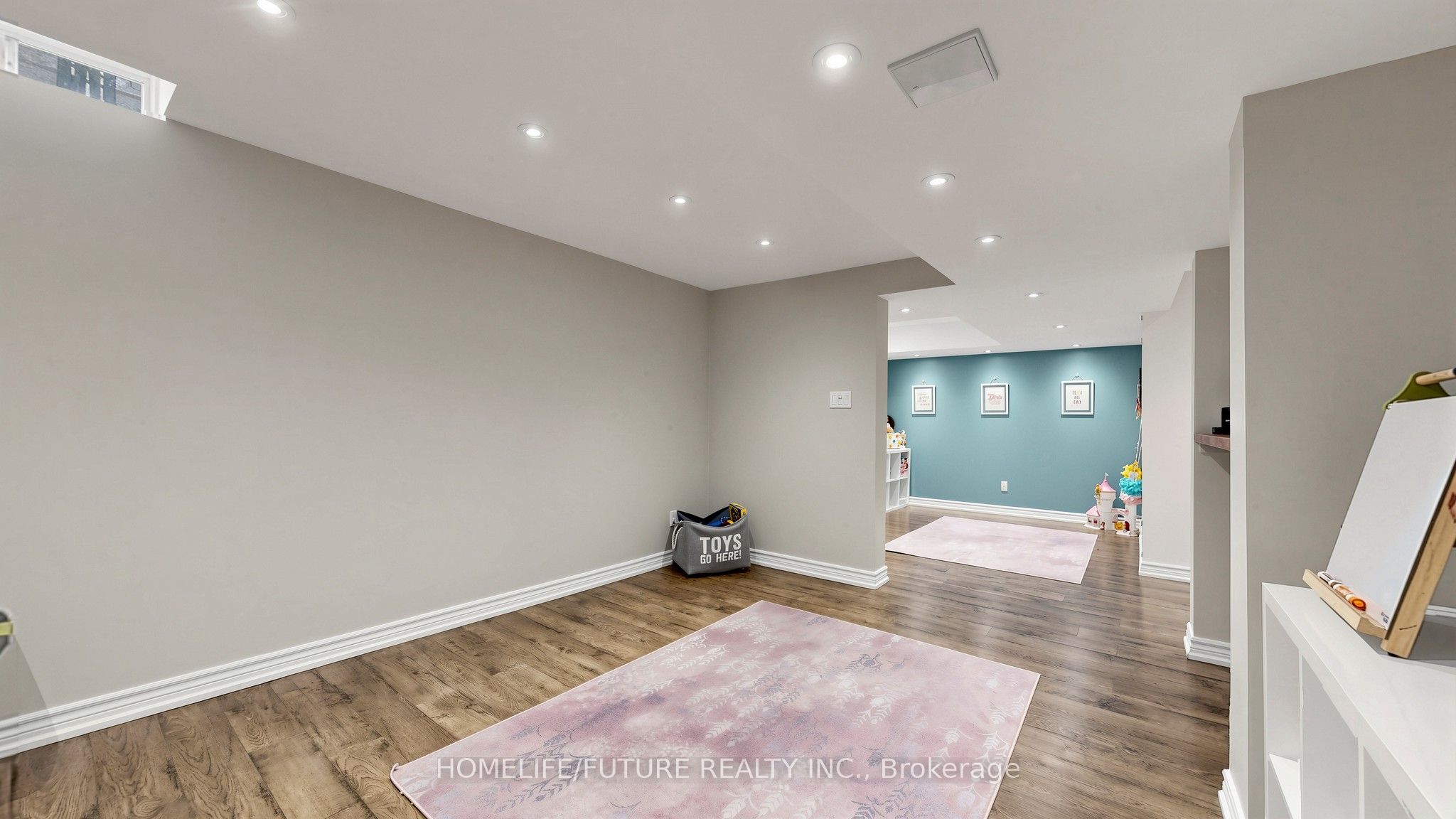 2440 Hollybrook Drive Property Photo 40
