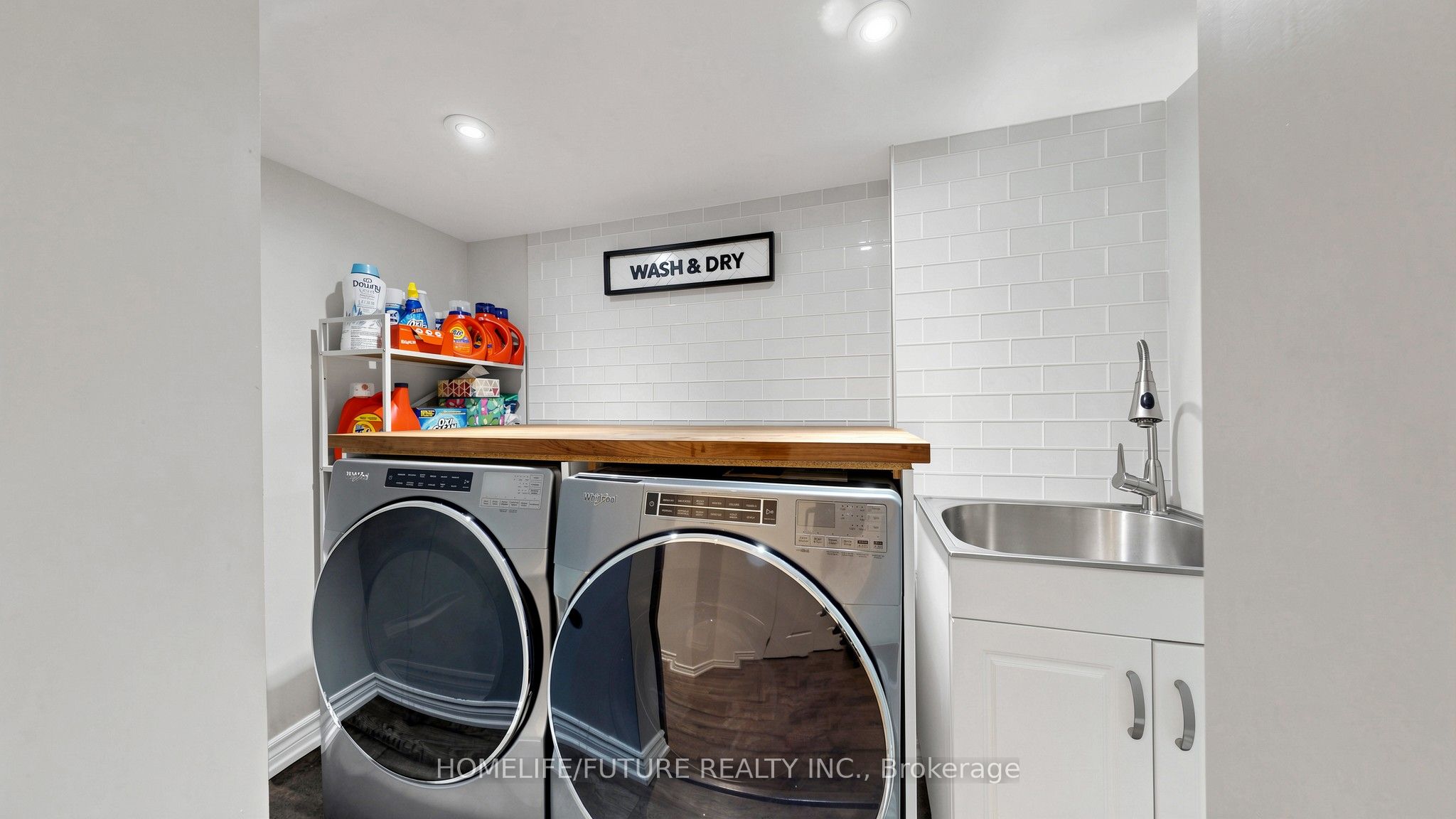 2440 Hollybrook Drive Property Photo 44