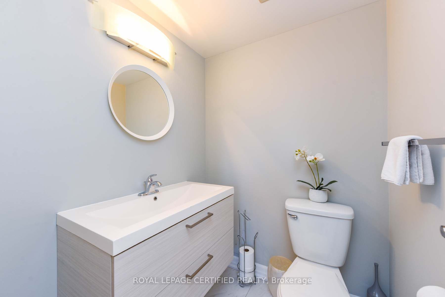 3170 Kirwin Avenue E 204 Property Photo 8