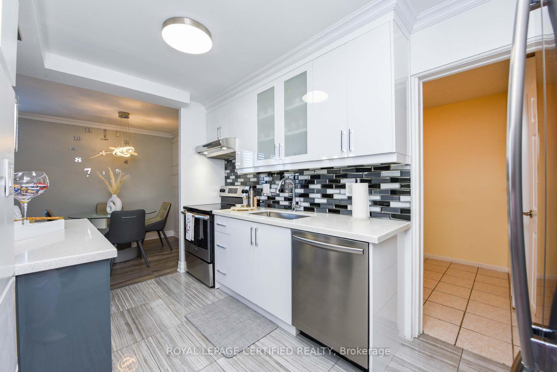 3170 Kirwin Avenue E 204 Property Photo 16