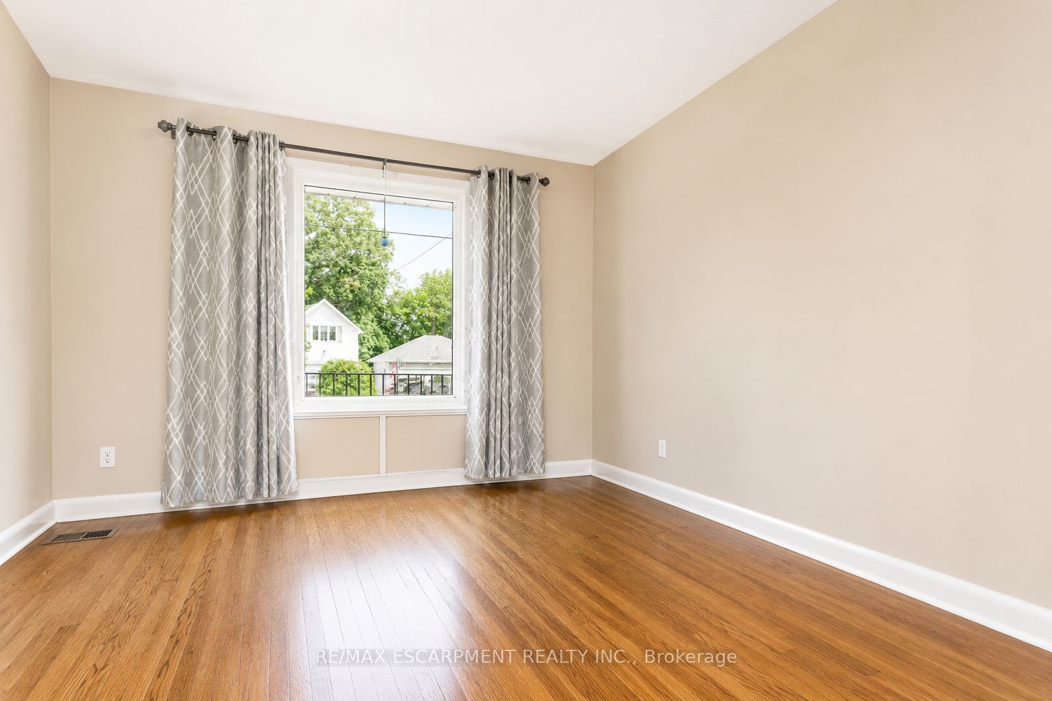 234 Bell Street Property Photo 5