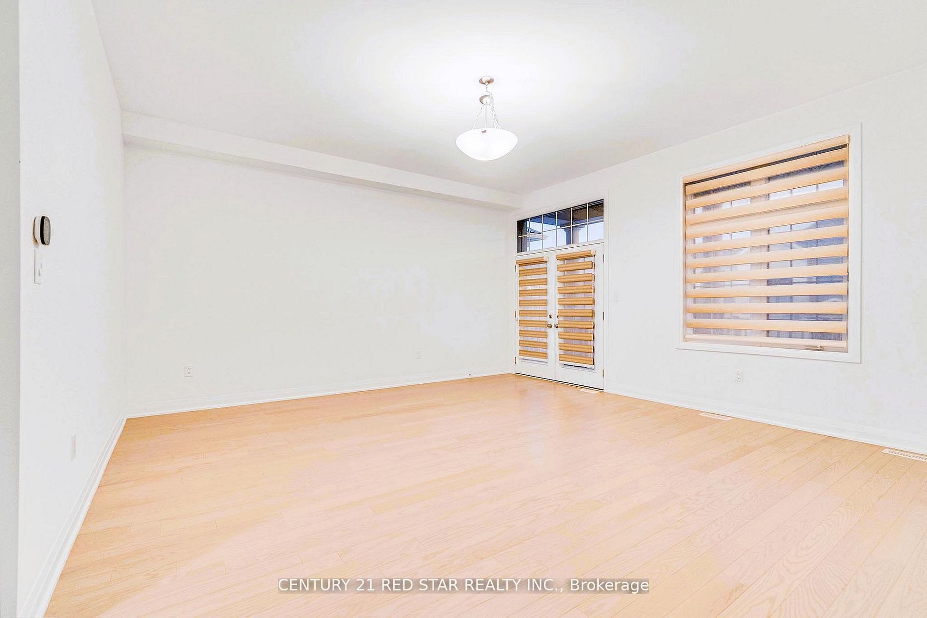 3251 Harasym Trail Property Photo 5