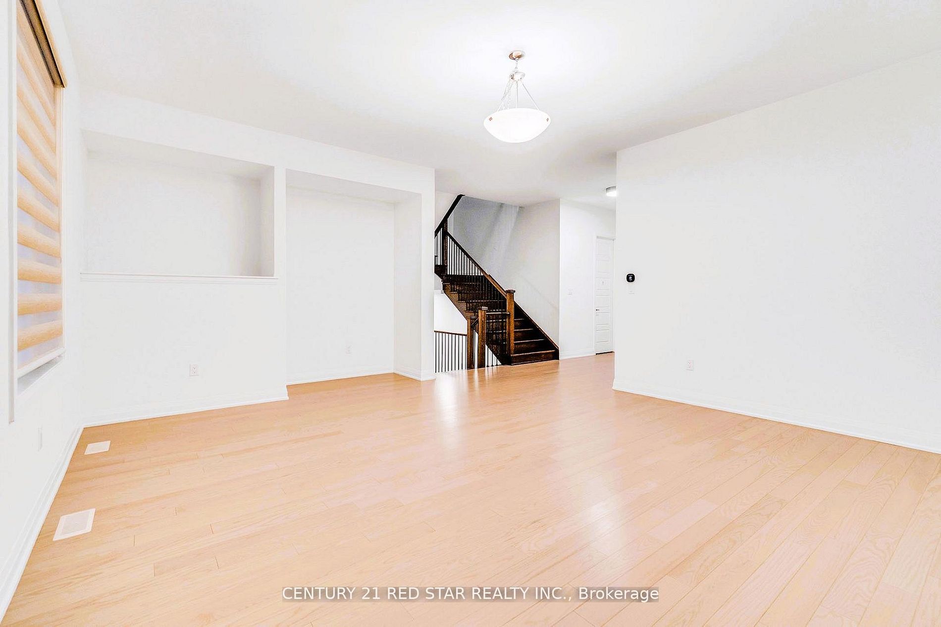 3251 Harasym Trail Property Photo 7