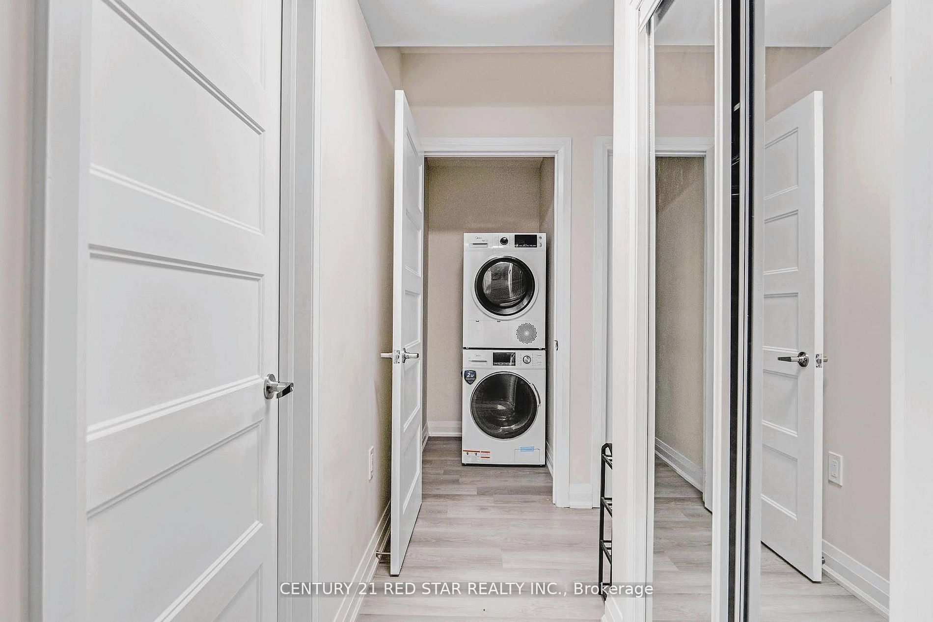3251 Harasym Trail Property Photo 44