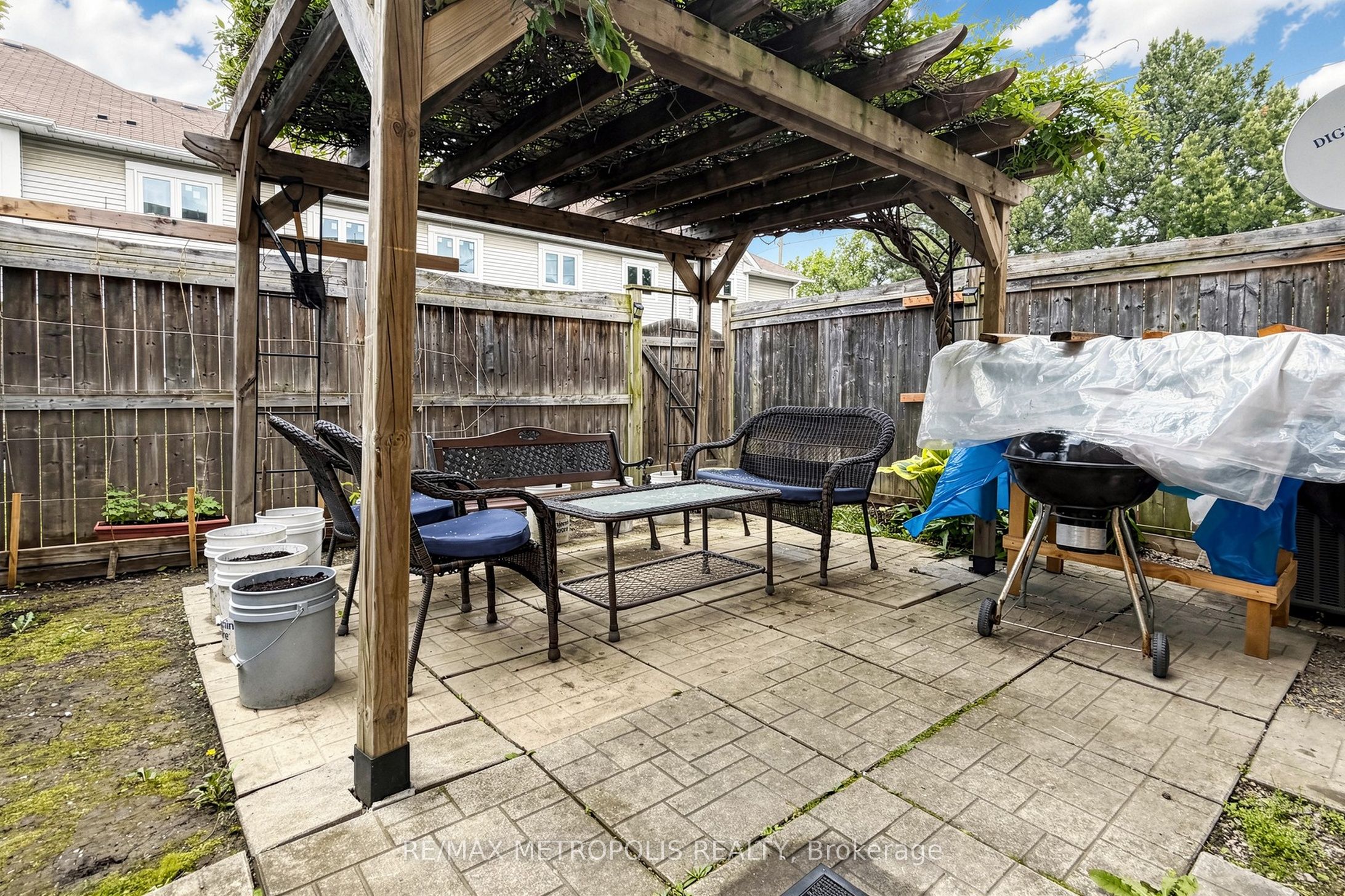 62 Brisbane Court Property Photo 41