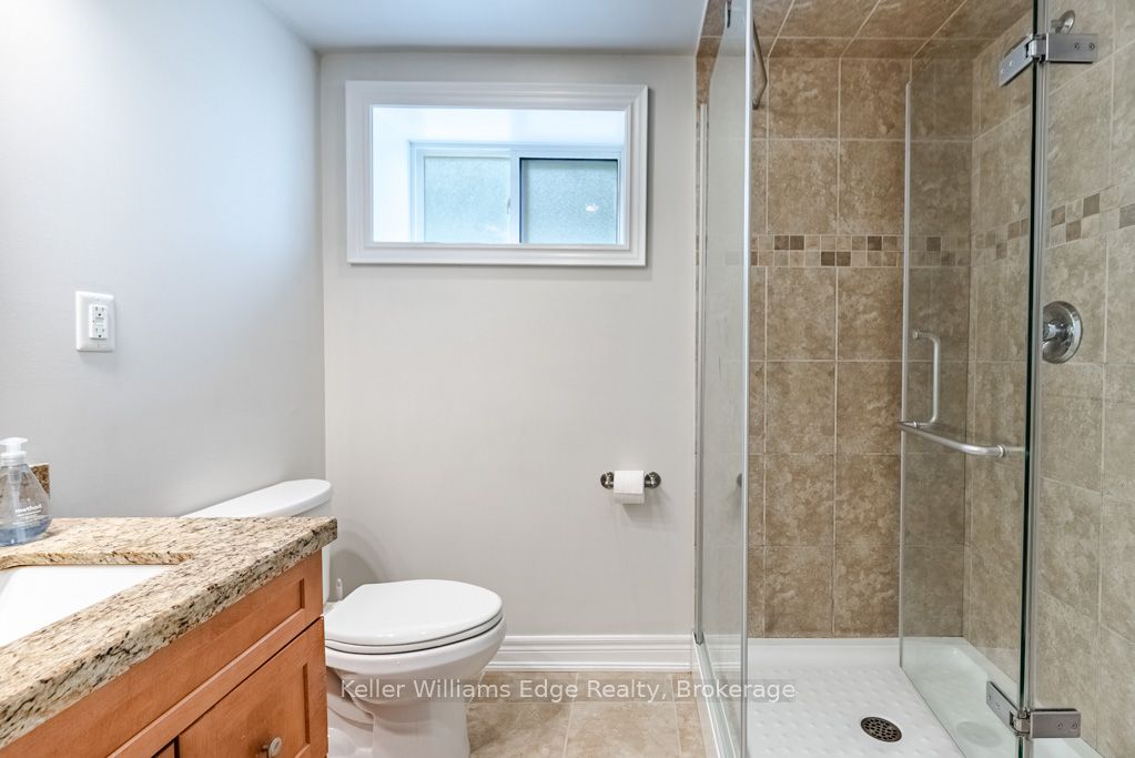 1025 Pinegrove Road Property Photo 13