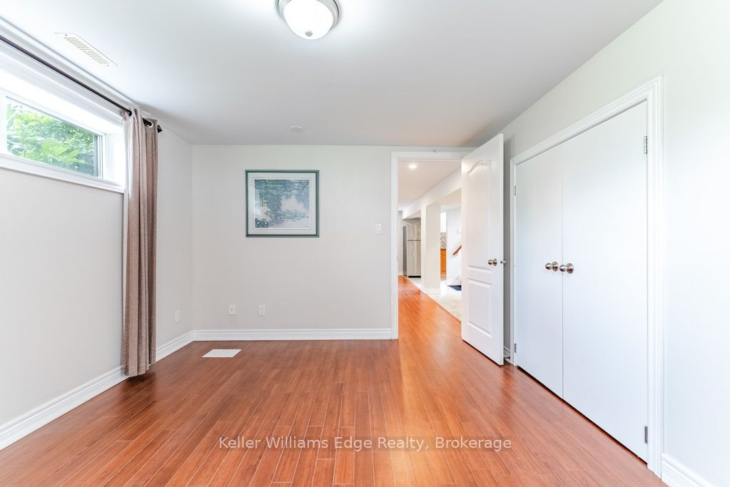 1025 Pinegrove Road Property Photo 15