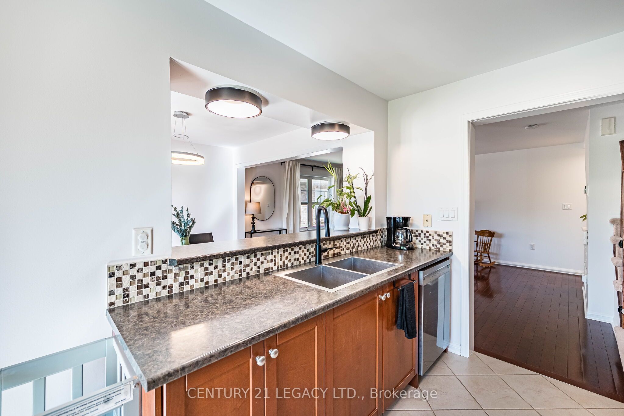579 Speyer Circle N Property Photo 23