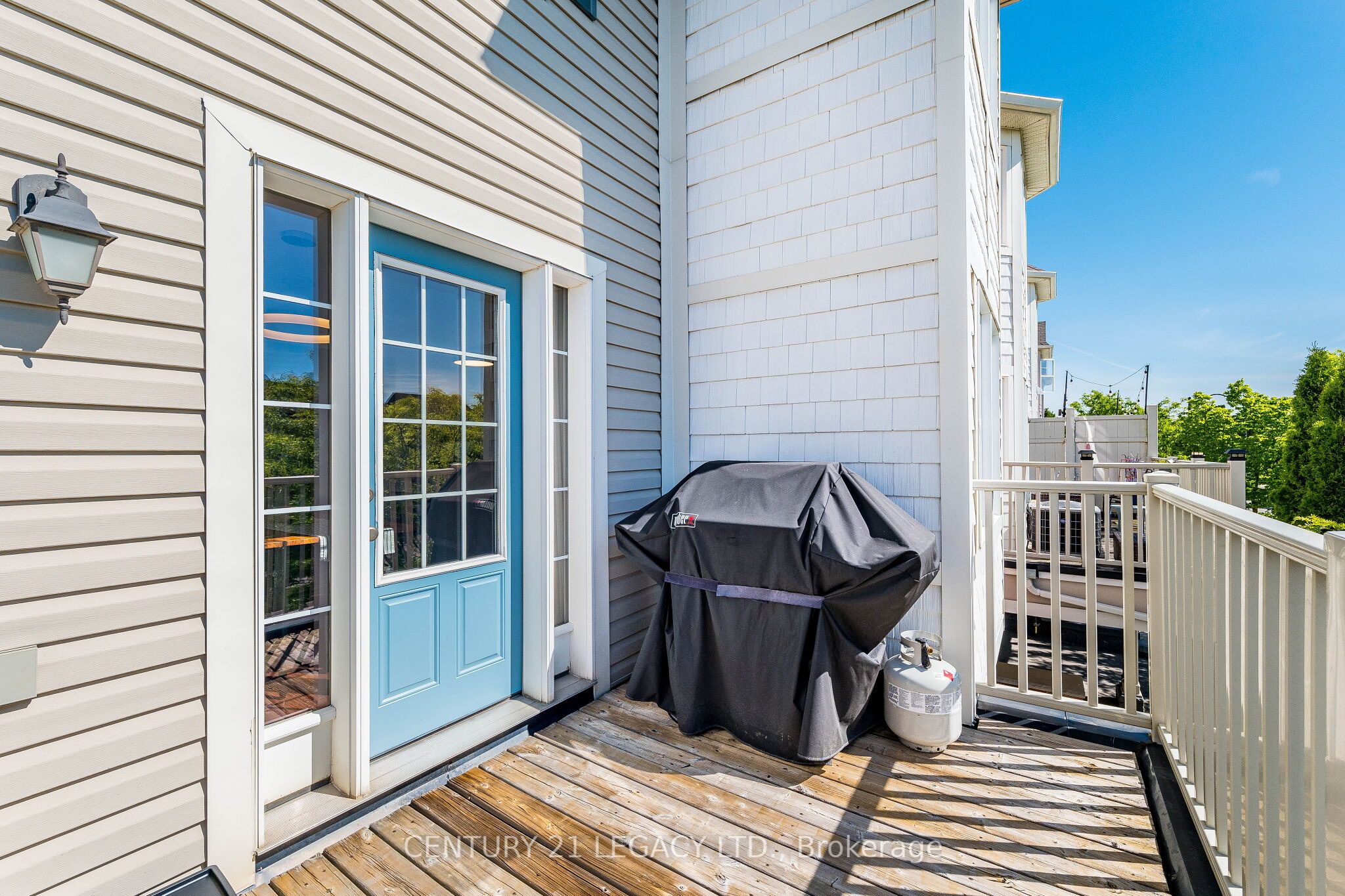 579 Speyer Circle N Property Photo 32