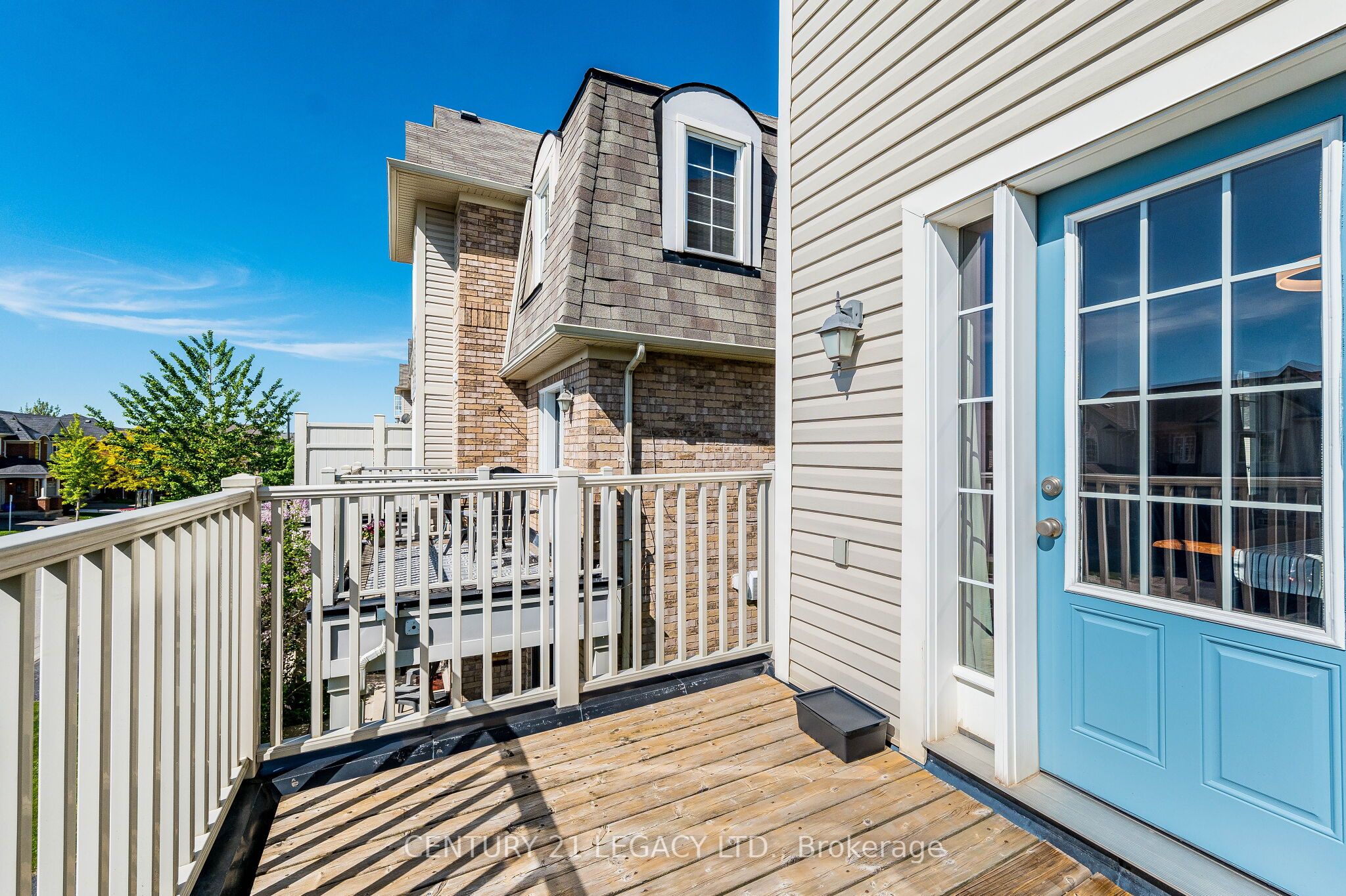579 Speyer Circle N Property Photo 33