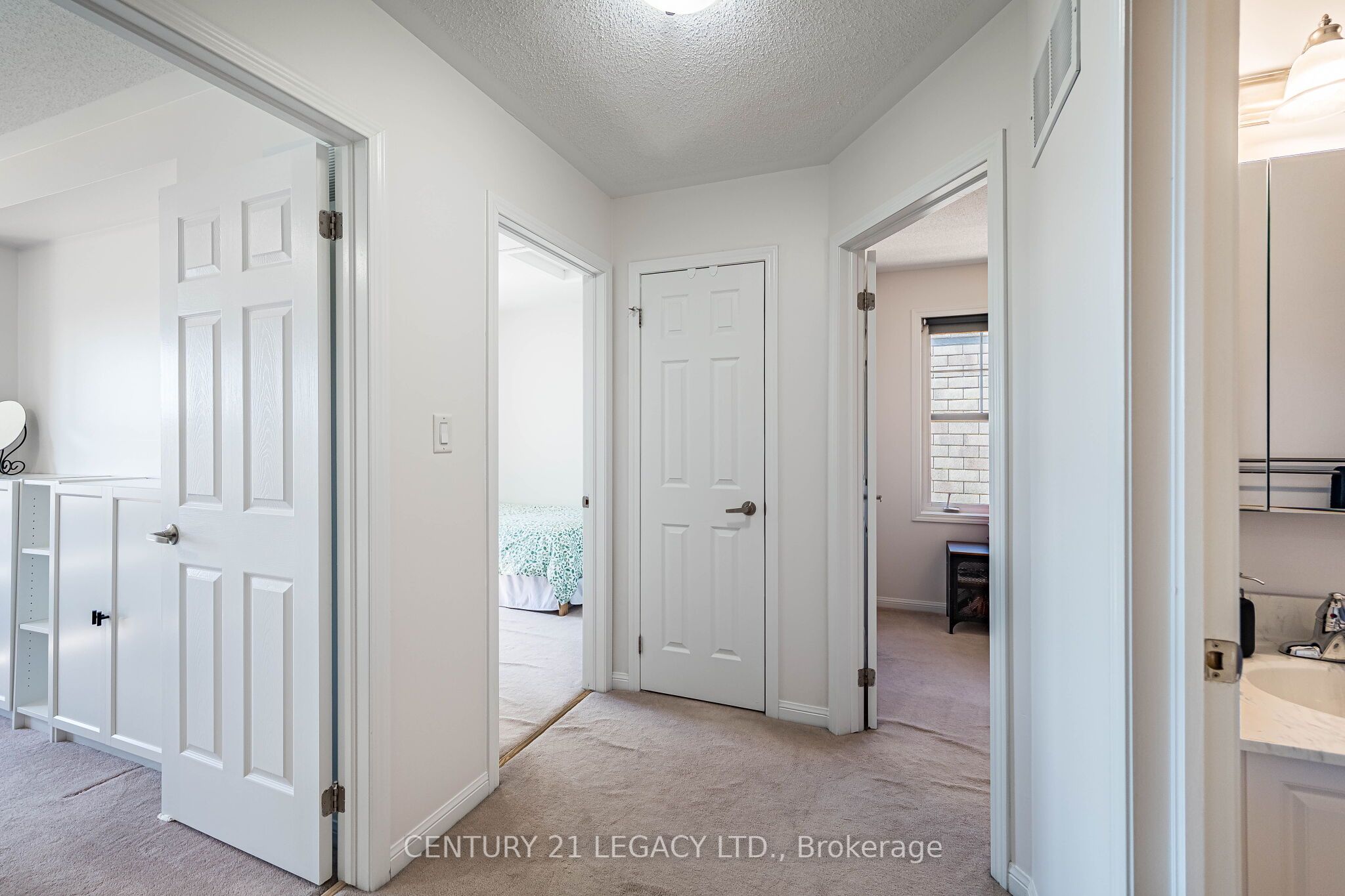 579 Speyer Circle N Property Photo 37