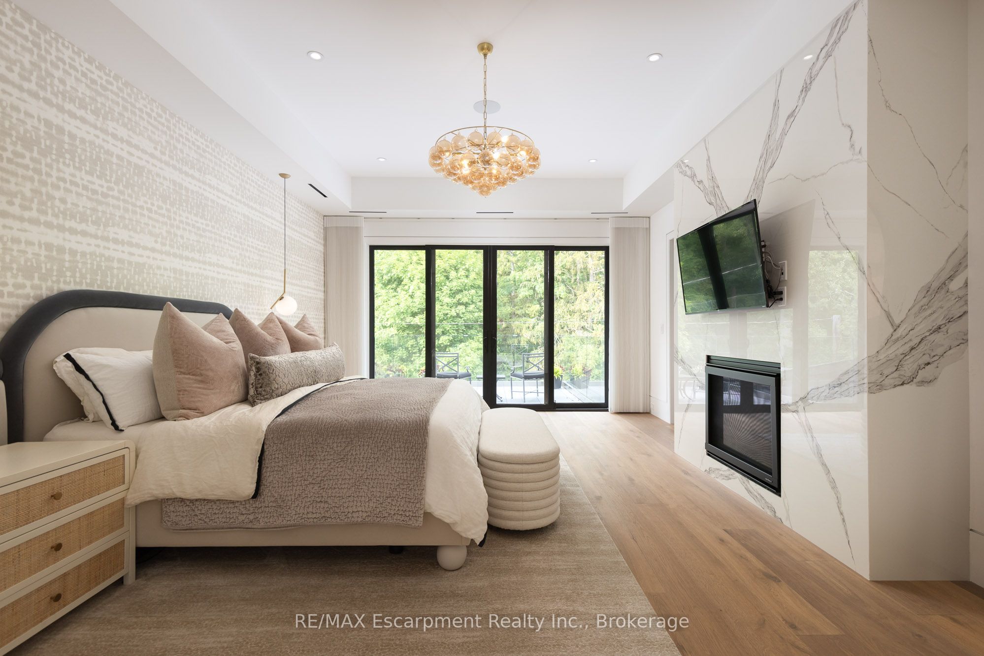 129 Wolfdale Avenue Property Photo 18